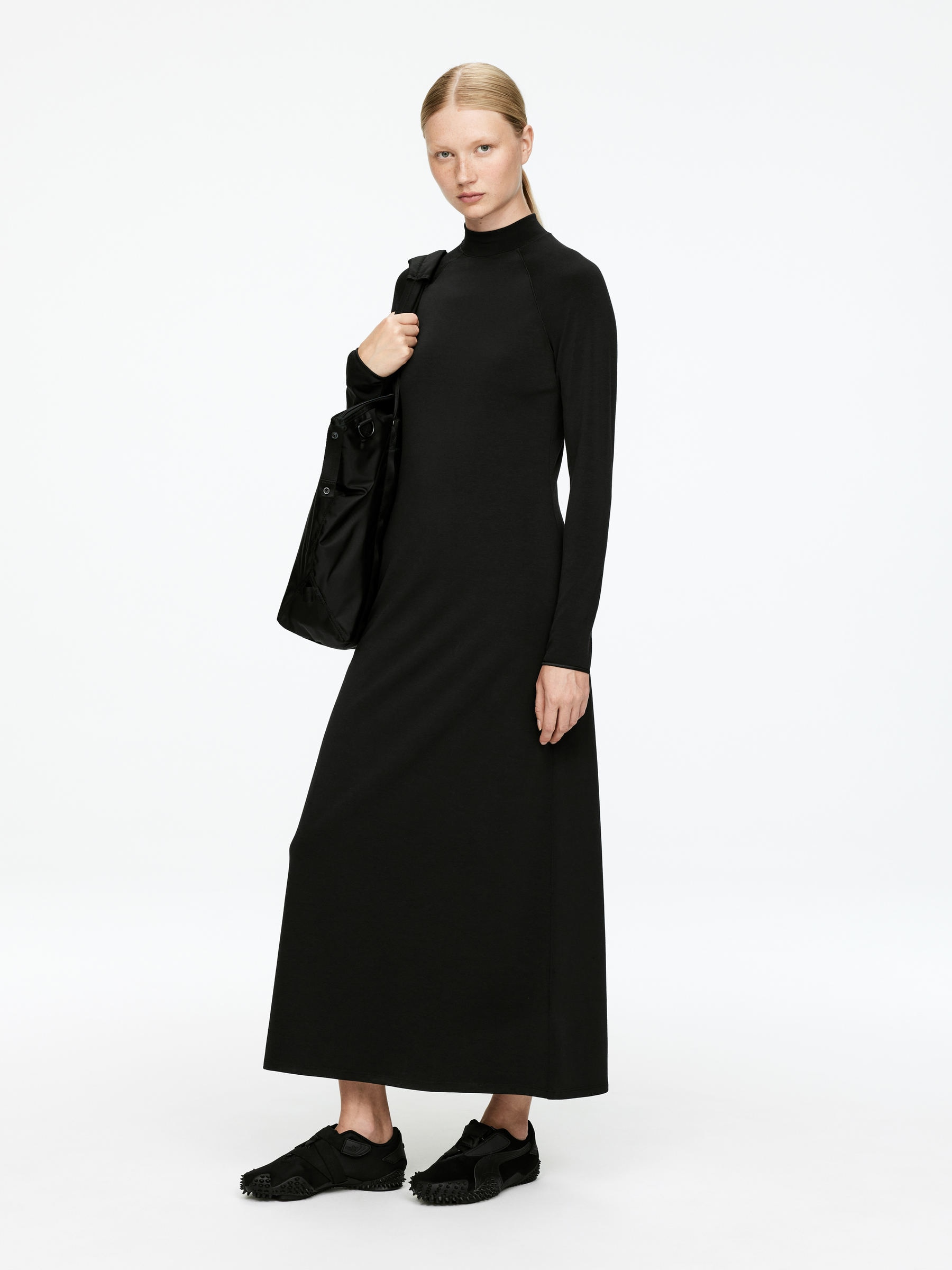 Maxi Stretch Dress - Black - Slim fit - Women - StillMedia/Lookbook - 4