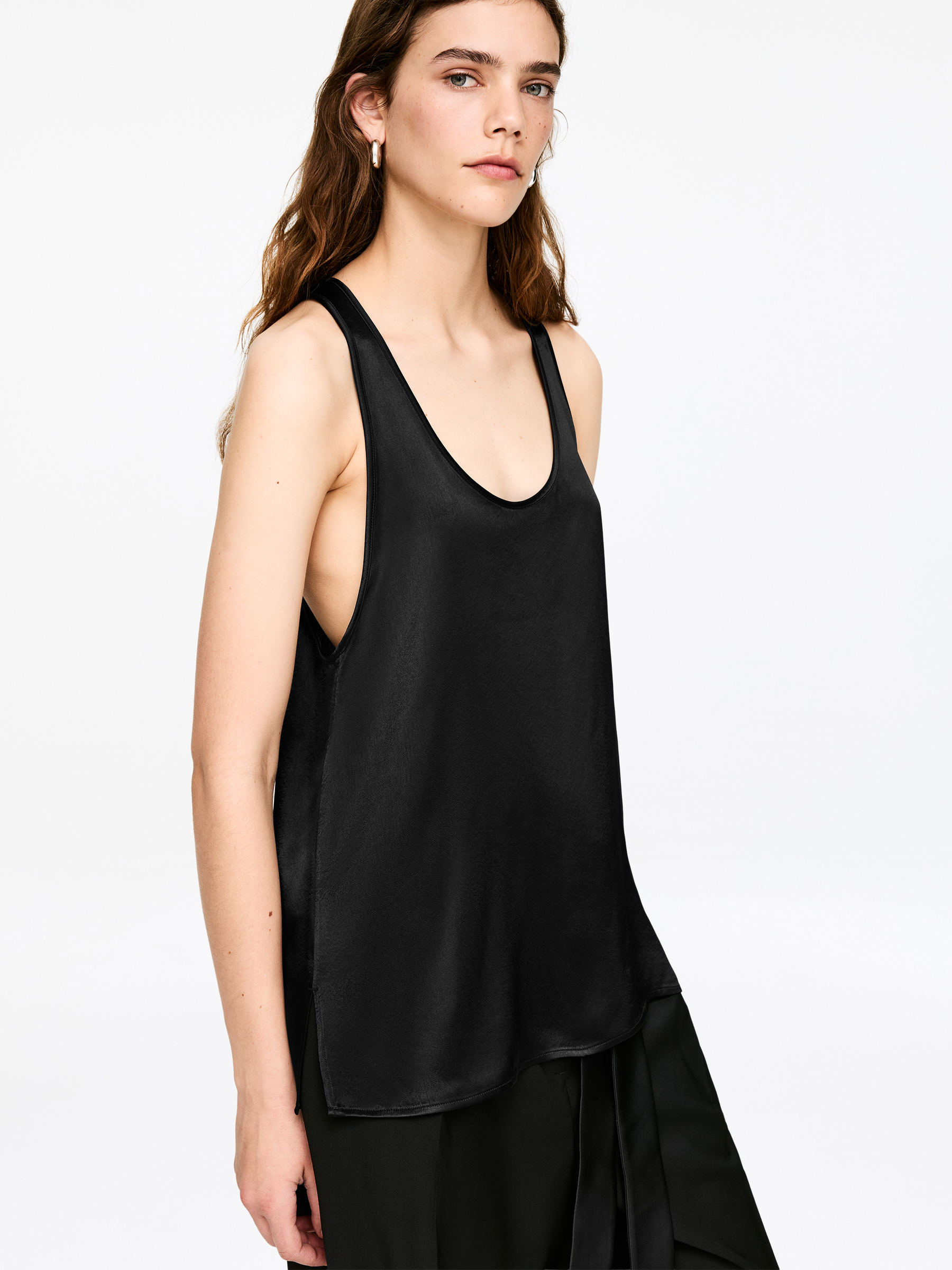 Sporty Satin Top - Black - Regular fit - Women - StillMedia/Lookbook - 5