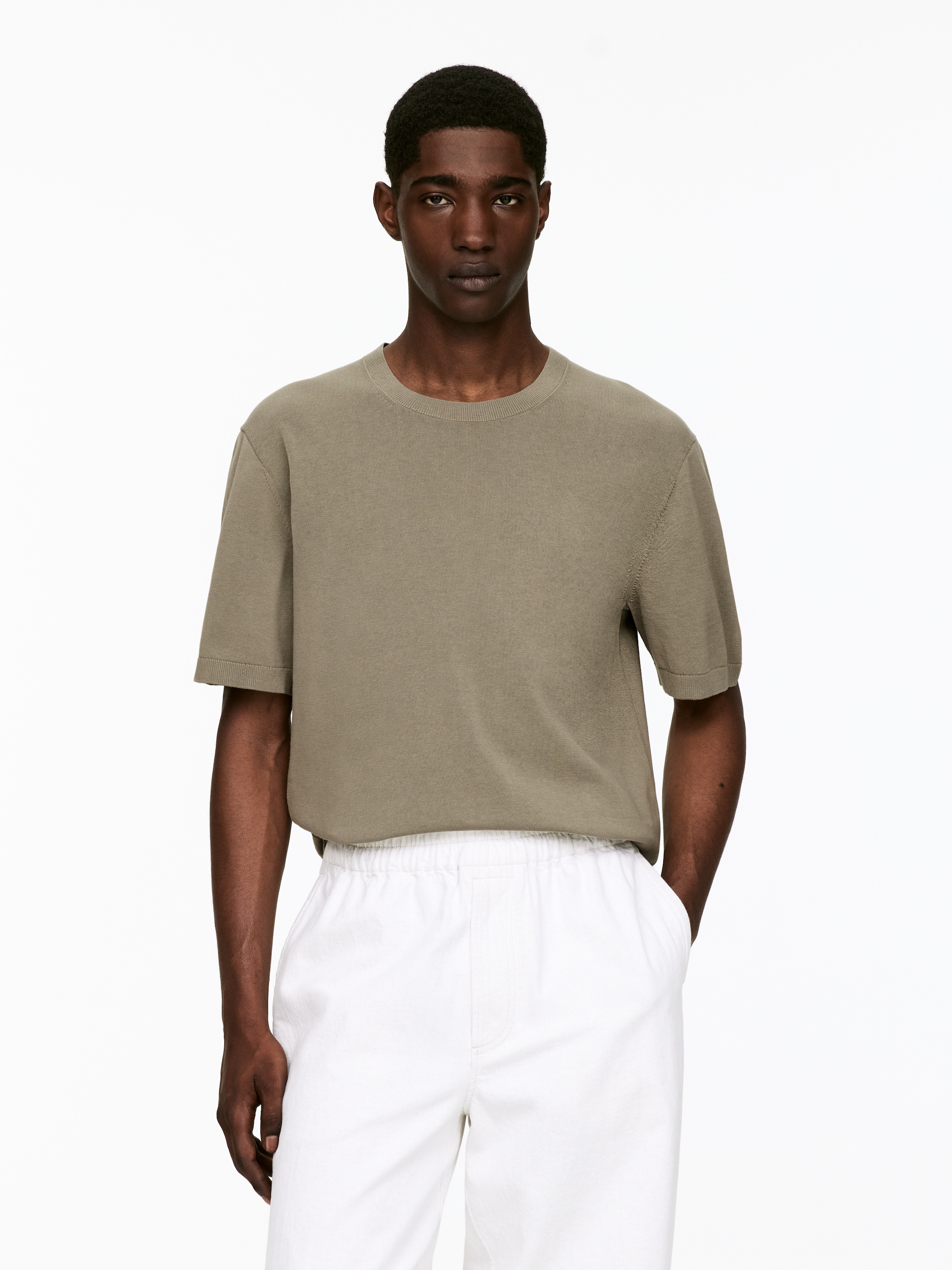 Se større billede: Finstrikket T-shirt i bomuld - Kakigrøn - HERRE | H&M DK 1