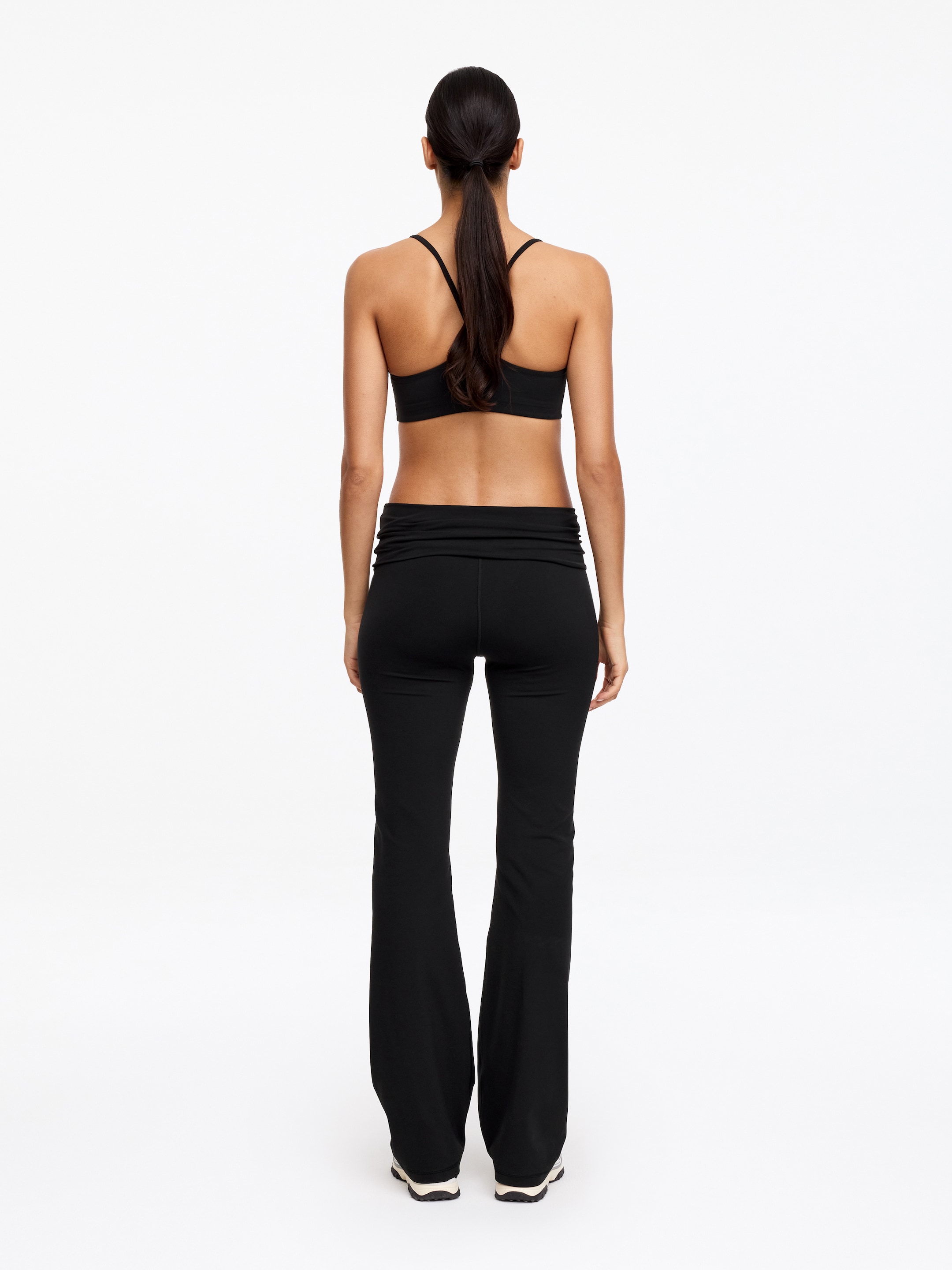 Flared Leggings - Black - Slim fit - Women - StillMedia/Lookbook - 8