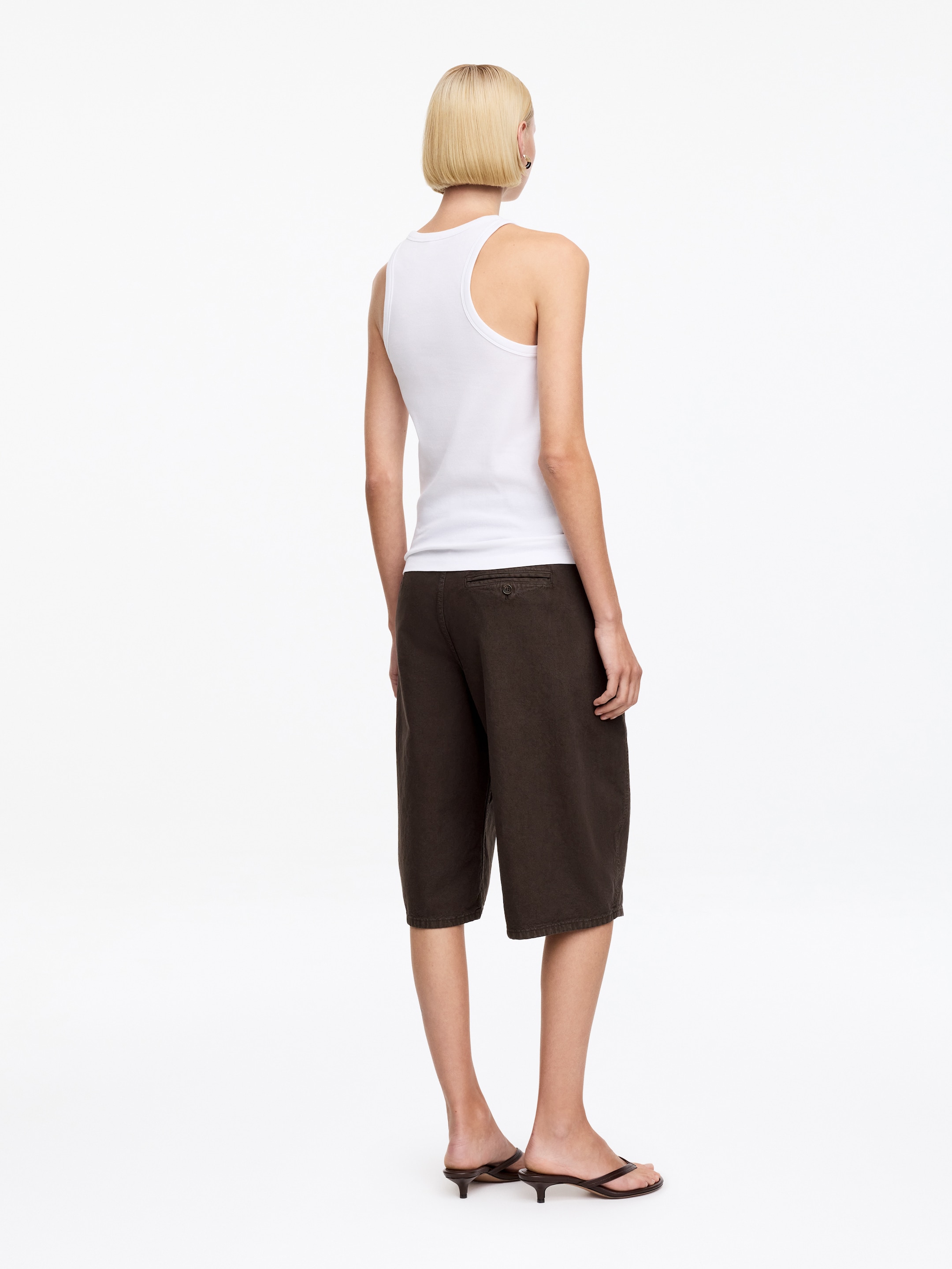 Barrel-Leg Canvas Shorts - Dark Brown - Regular fit - Women - StillMedia/Lookbook - 6