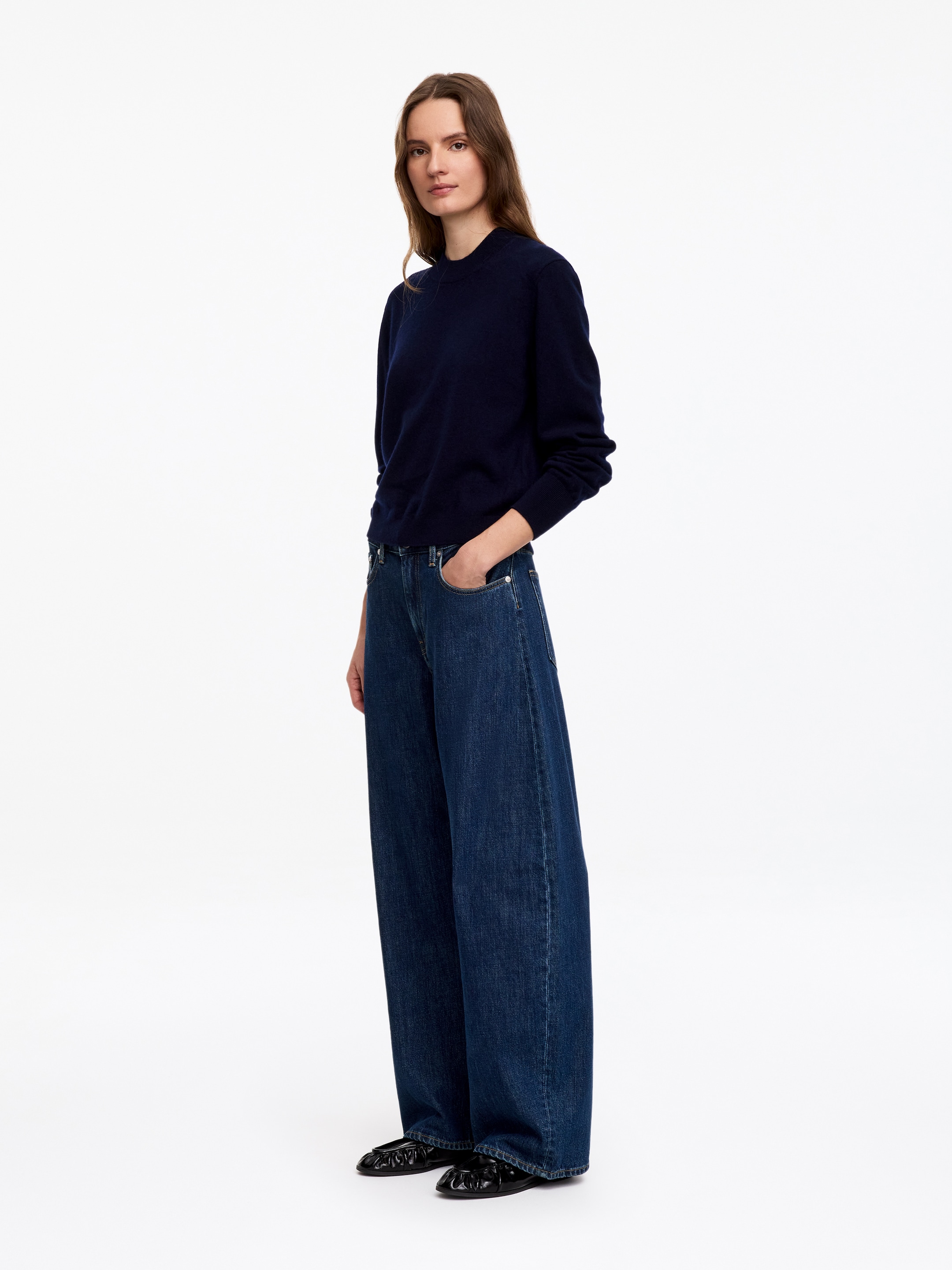 Peony Barrel Jeans - Blue - Relaxed fit - women - StillMedia/Lookbook - 5