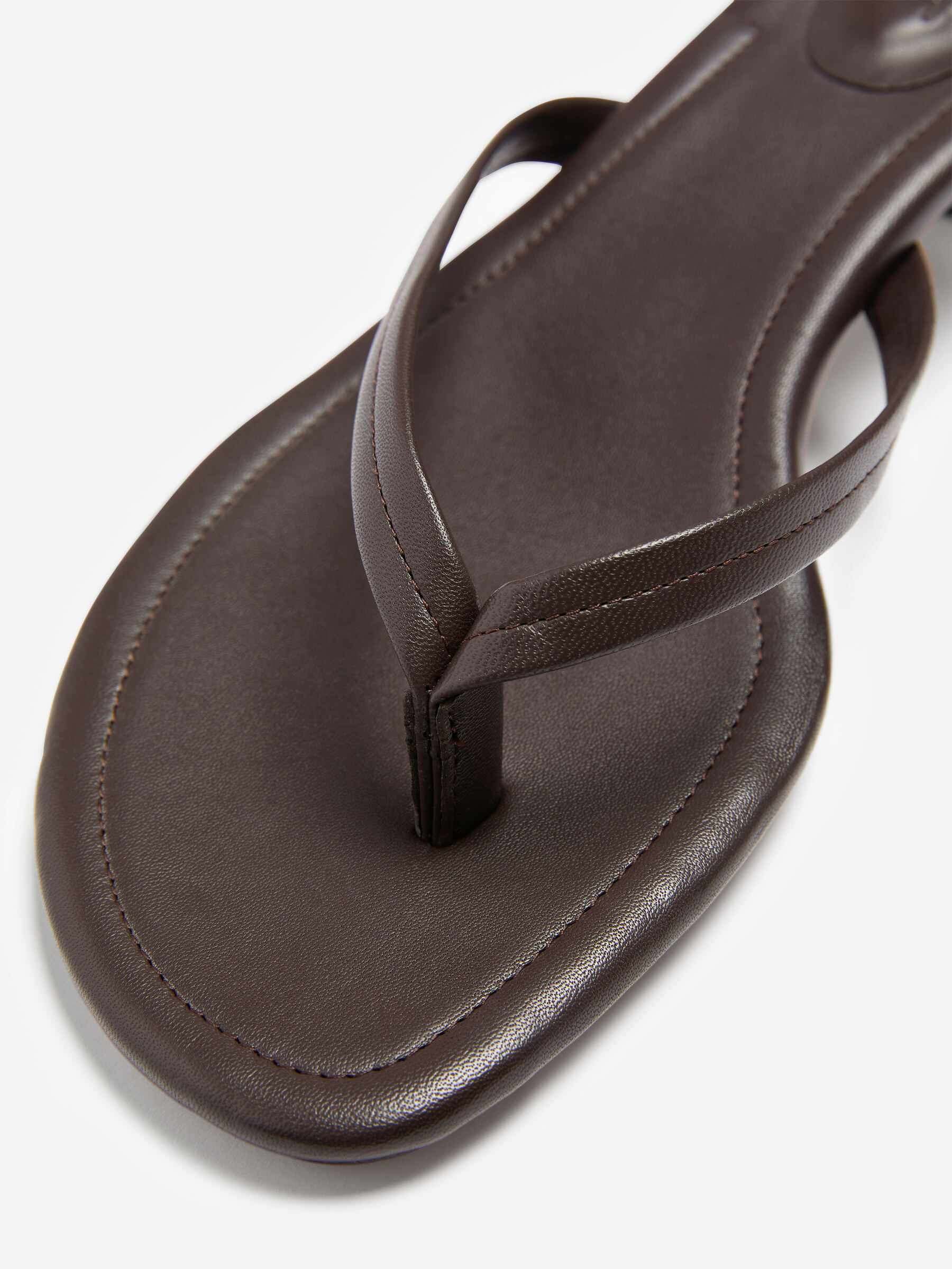 Flip-Flop mit Kitten Heel - Dunkelbraun - Women - StillMedia/DescriptiveDetail - 3