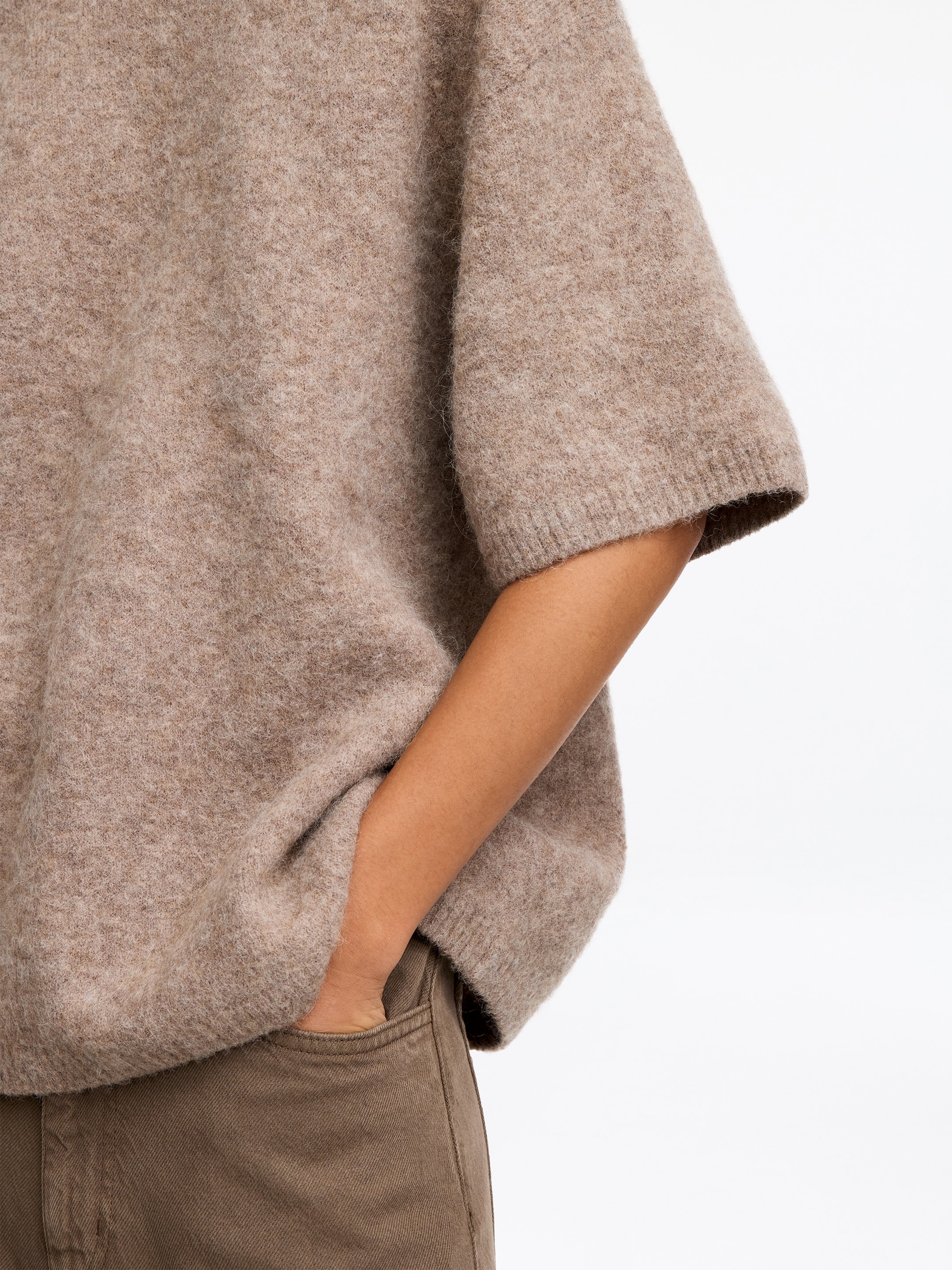 Alpaca-Wool Blend Jumper - Light Taupe - Loose fit - women - StillMedia/Lookbook - 4