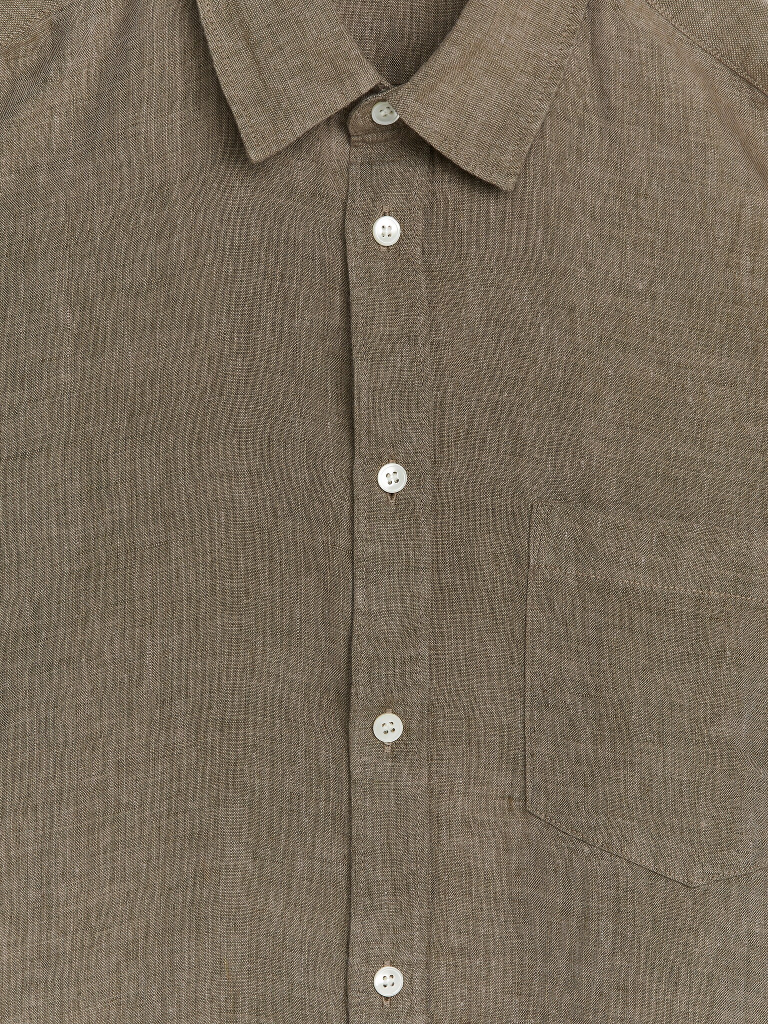 Chemise en lin de coupe classique - Taupe foncé chiné/Marron/Vert foncé/Beige/Bleu ciel/Vert poudré/Blanc/Blanc cassé/Bleu foncé/Blanc/Taupe/Bleu/Vert kaki/blanc - 2