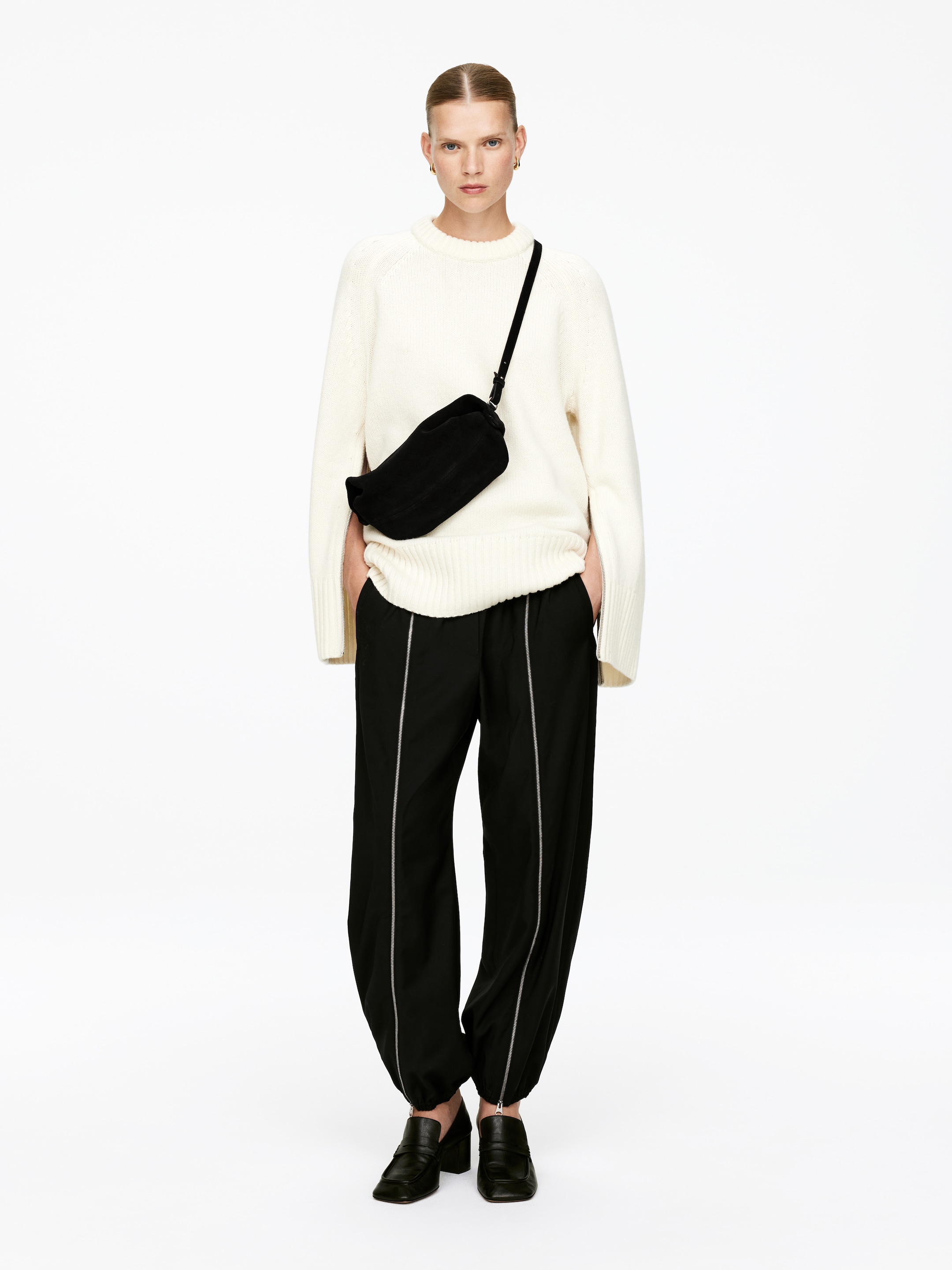 Agrandir l'image: Sac bandoulière en daim - Noir - FEMME | H&M FR 2