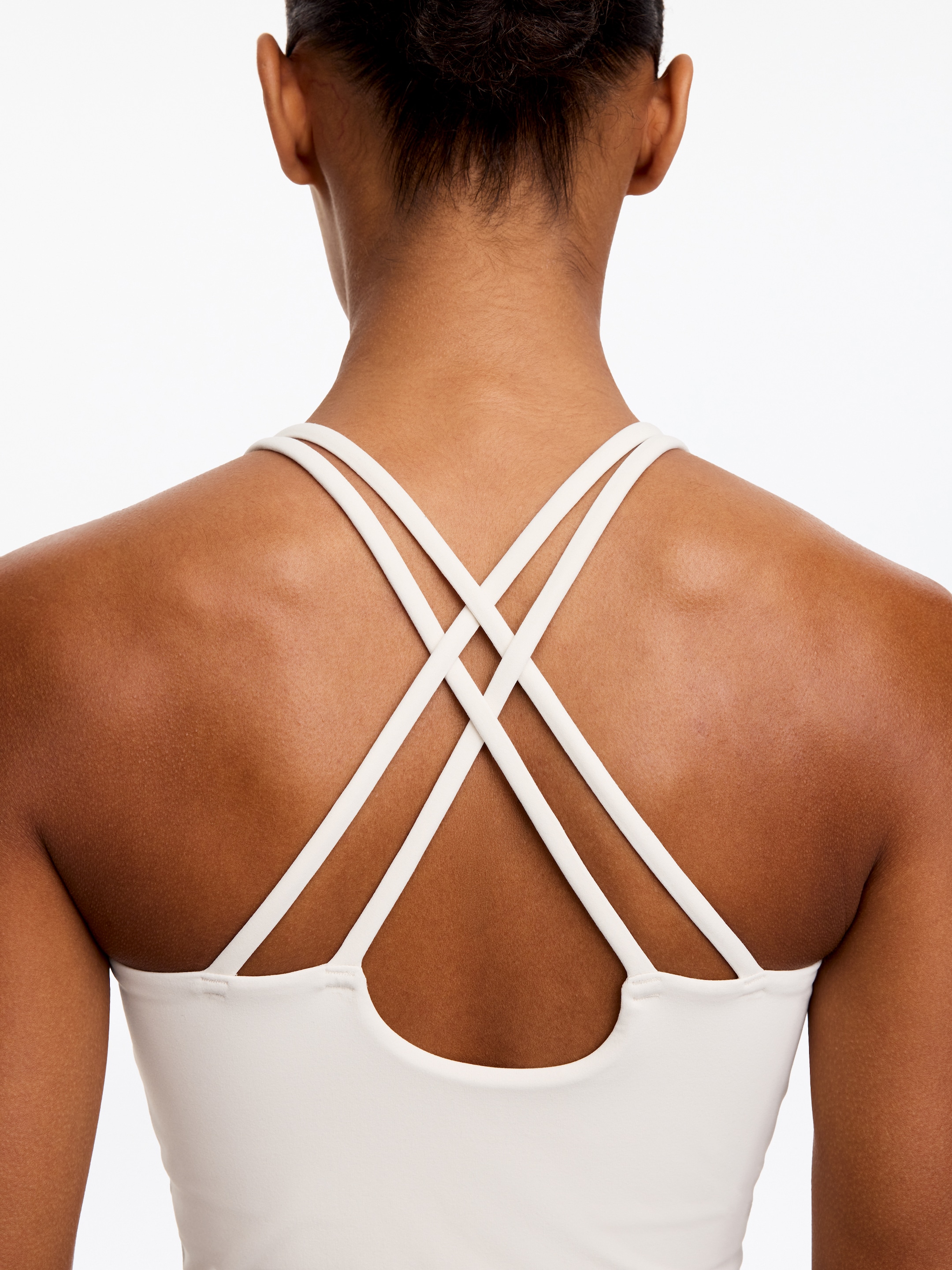 Weiches, kurzes Sporttanktop - Cremeweiß - Slim Fit - women - StillMedia/Lookbook - 5