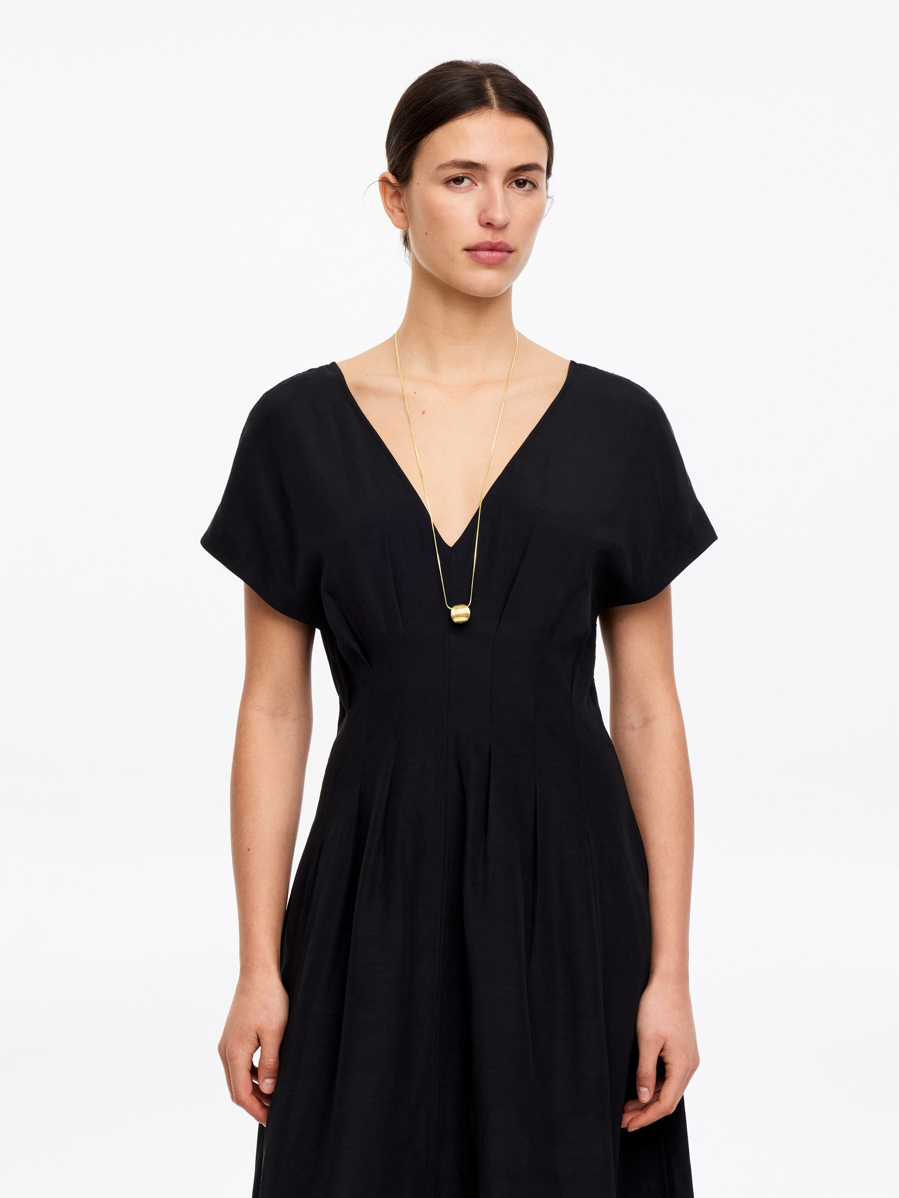 Pendant necklace - Gold shade - Women - StillMedia/Lookbook - 3