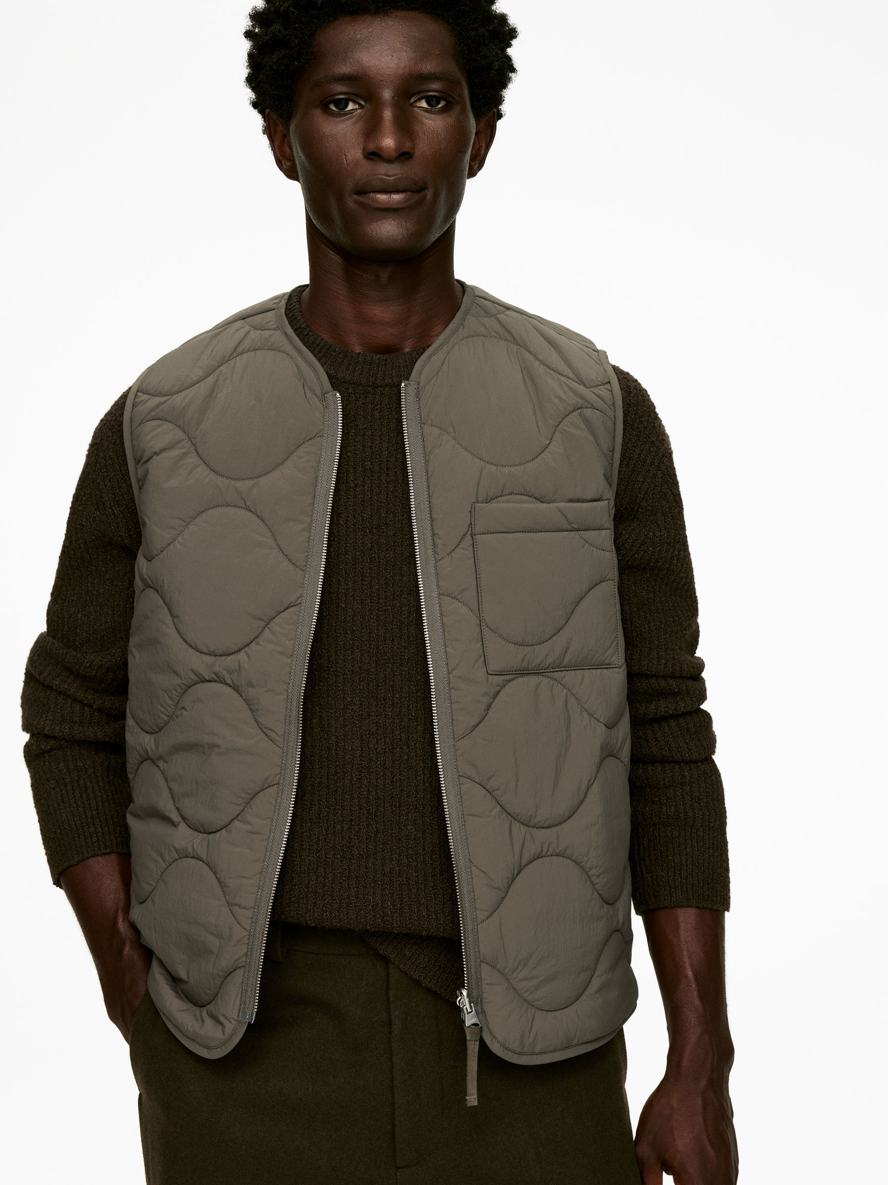 2-in-1 Quilted Liner Vest - Khaki Green - Regular fit - Men - StillMedia/Lookbook - 4