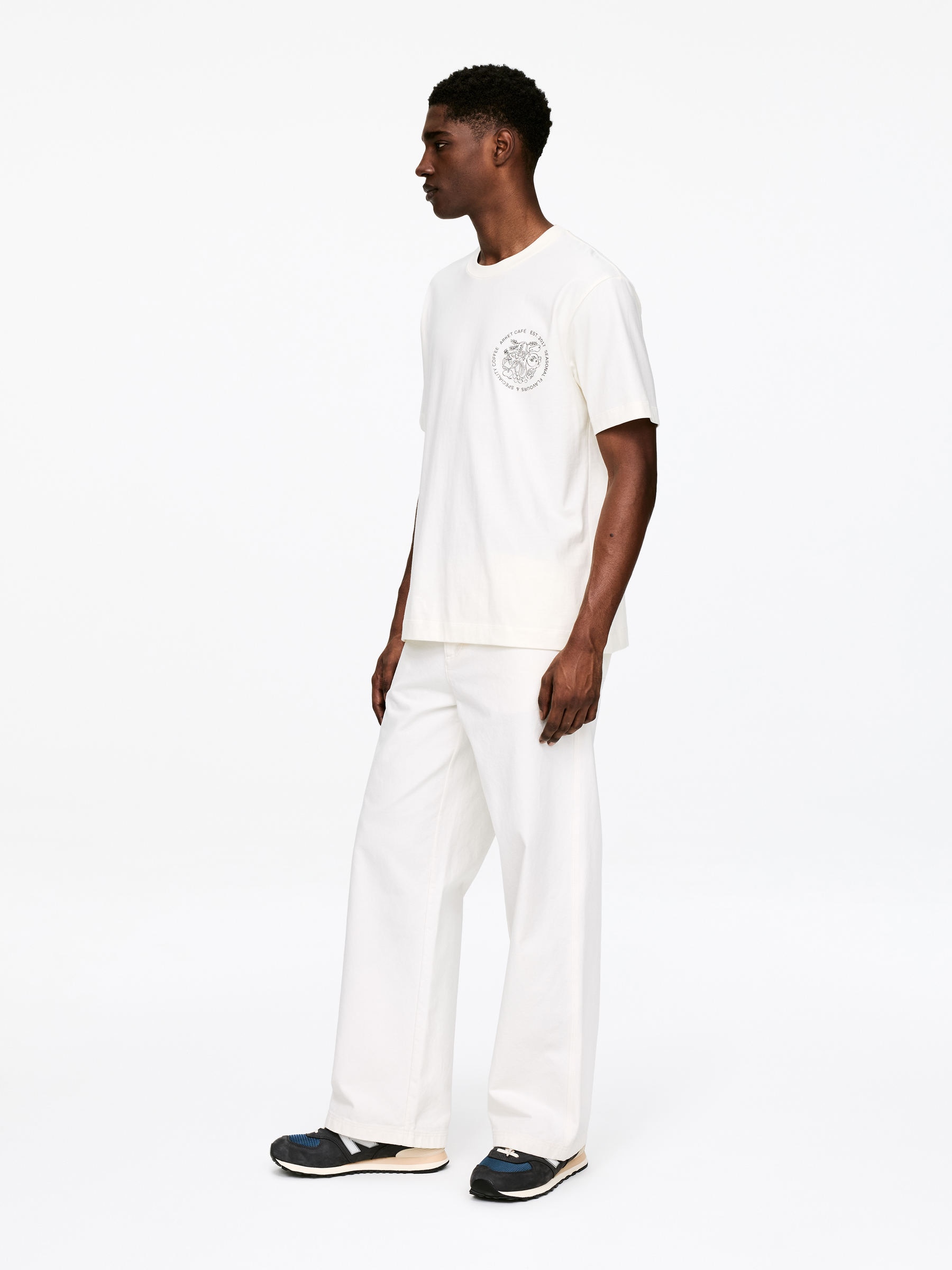 ARKET CAFÉ Printed T-Shirt - Off White/Black - Loose fit - Café - StillMedia/Lookbook - 1