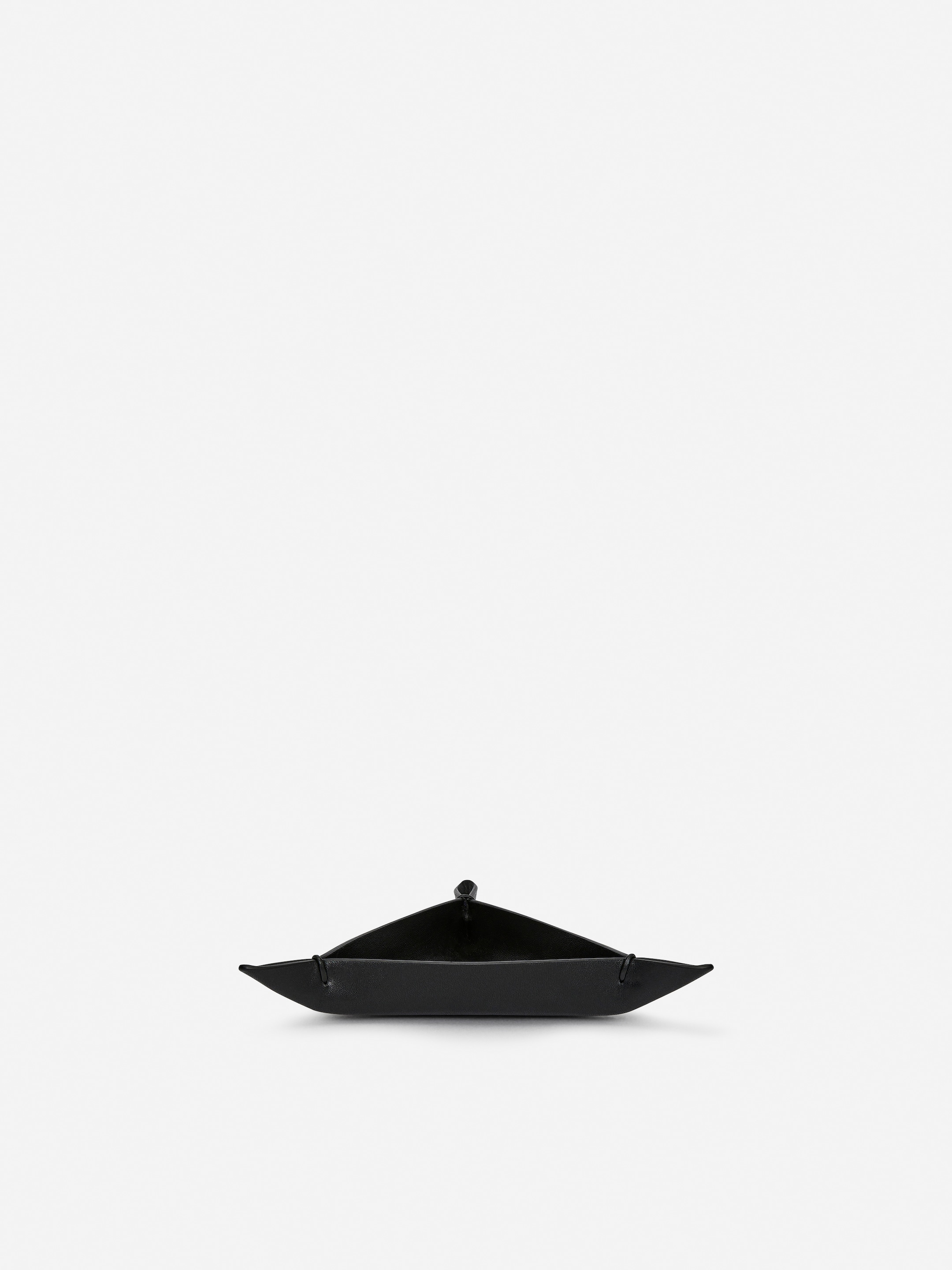 Zobrazit větší obrázek: Kožený podnos - Black - HOME | H&M CZ 2
