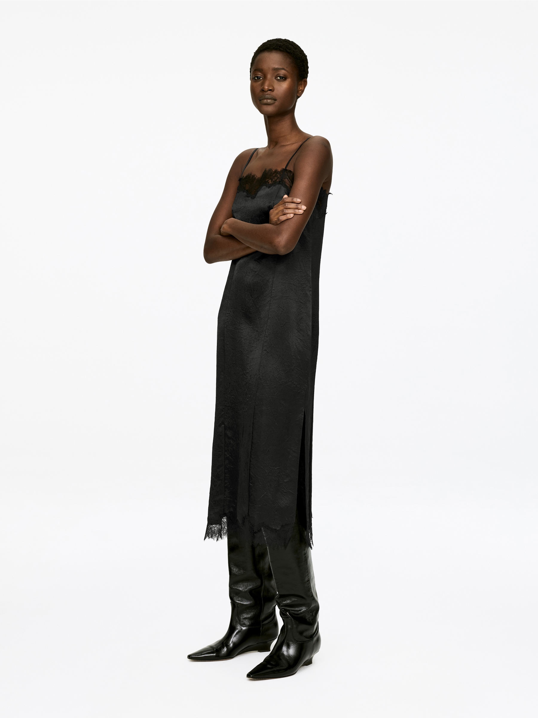 Lace-Trimmed Slip Dress - Black - Regular fit - Women - StillMedia/Lookbook - 5