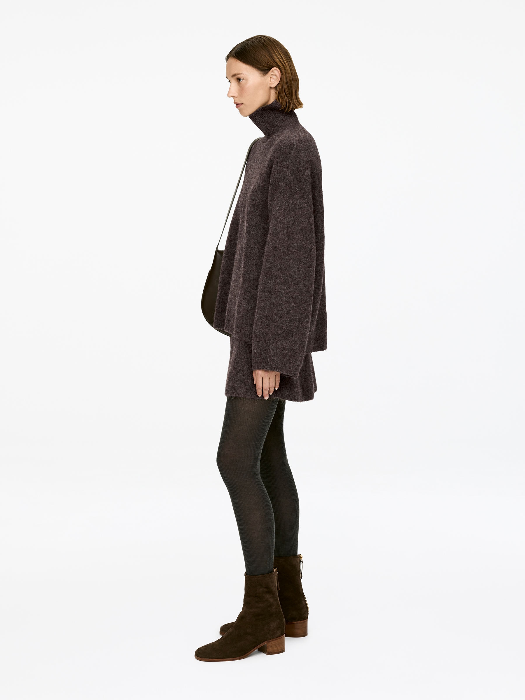 Pull à col roulé - Marron - Oversized - Femme - StillMedia/Lookbook - 4