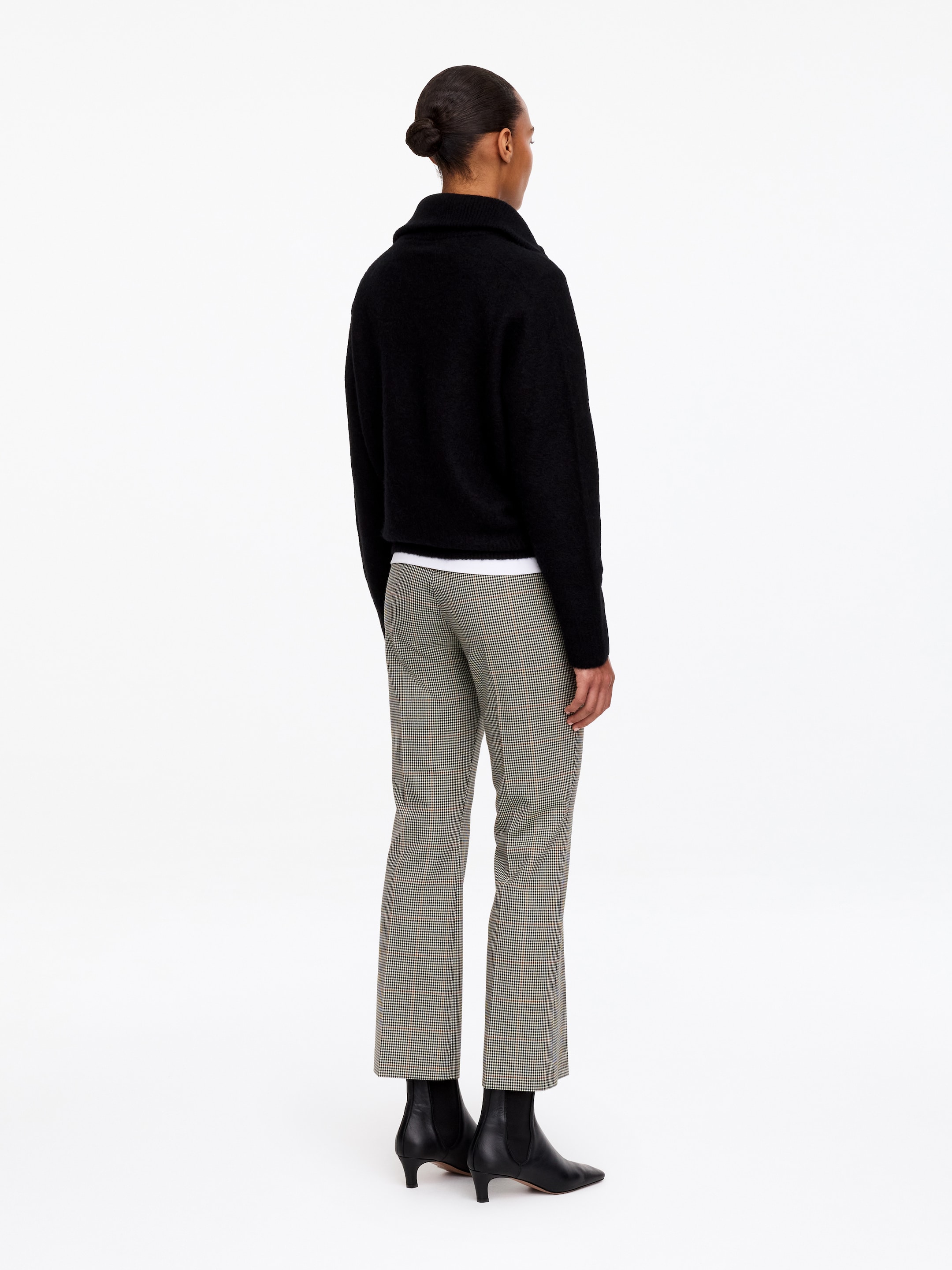 Cropped Wool-Blend Trousers - Beige - Slim fit - women - StillMedia/Lookbook - 8