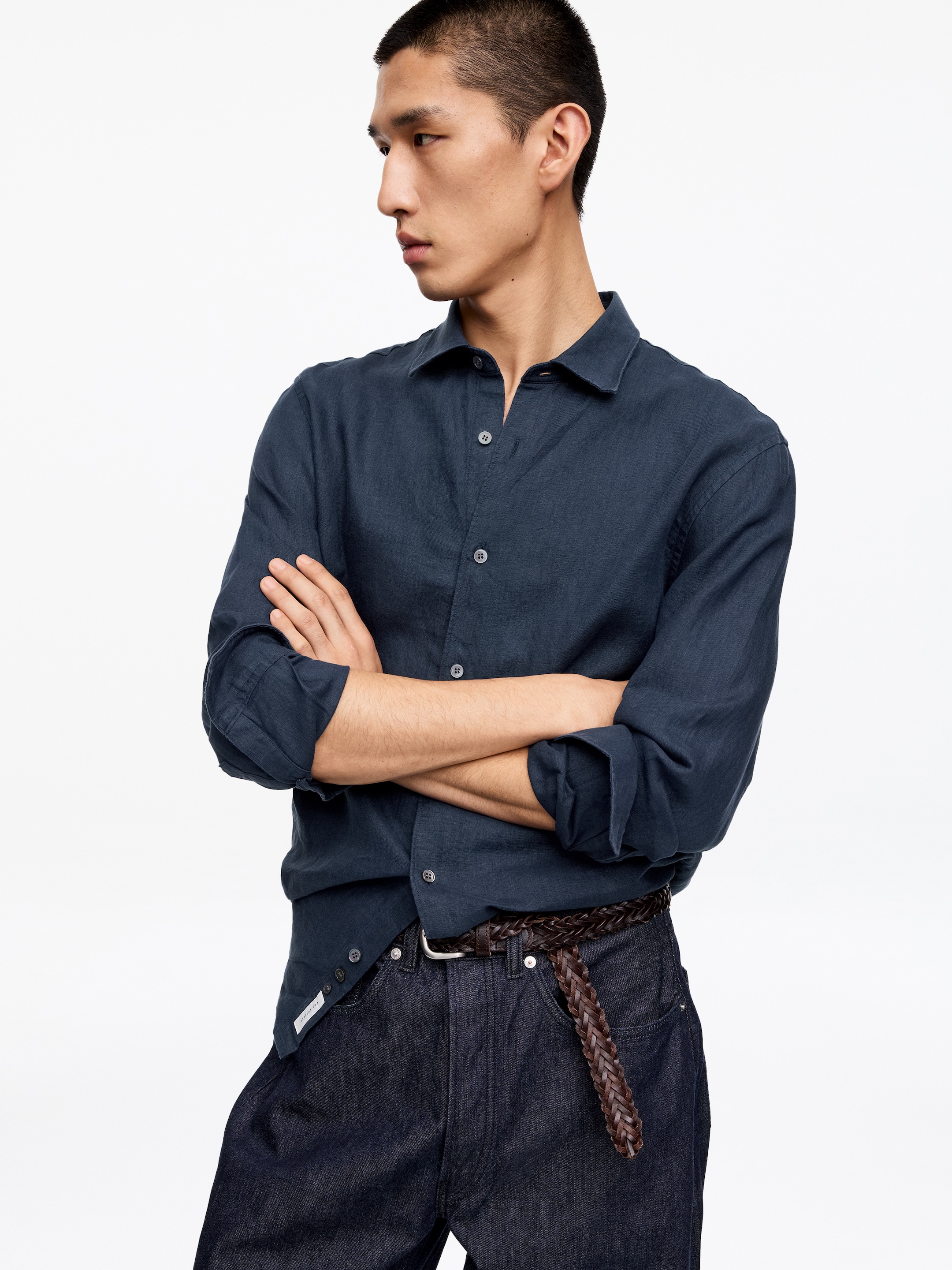 Camisa de lino de corte regular - Azul oscuro - Corte estándar - Men - StillMedia/Lookbook - 3