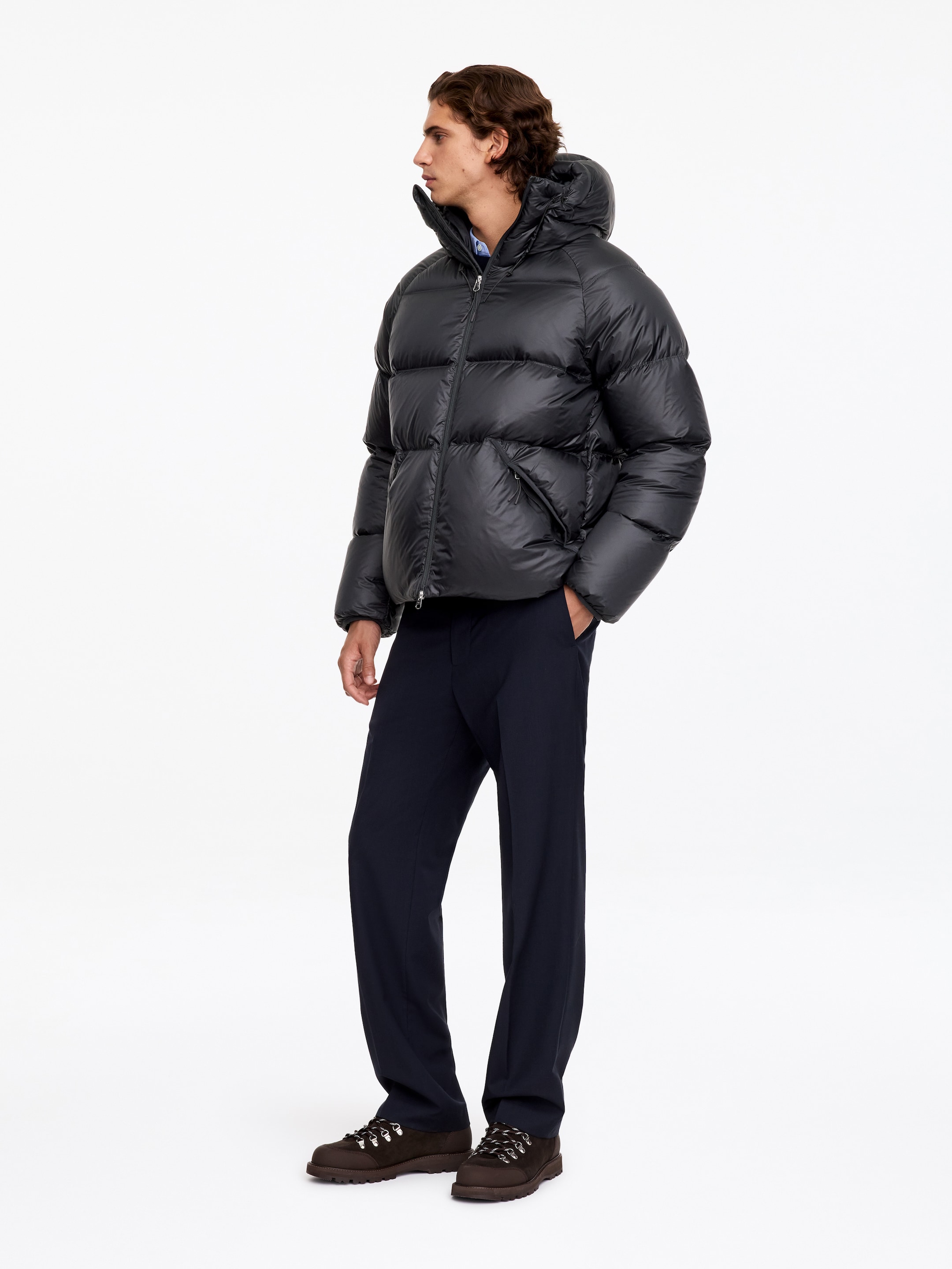 ARKET ACTIVE Hooded Re:Down Puffer - Dark Grey - Regular fit - men - StillMedia/Lookbook - 8