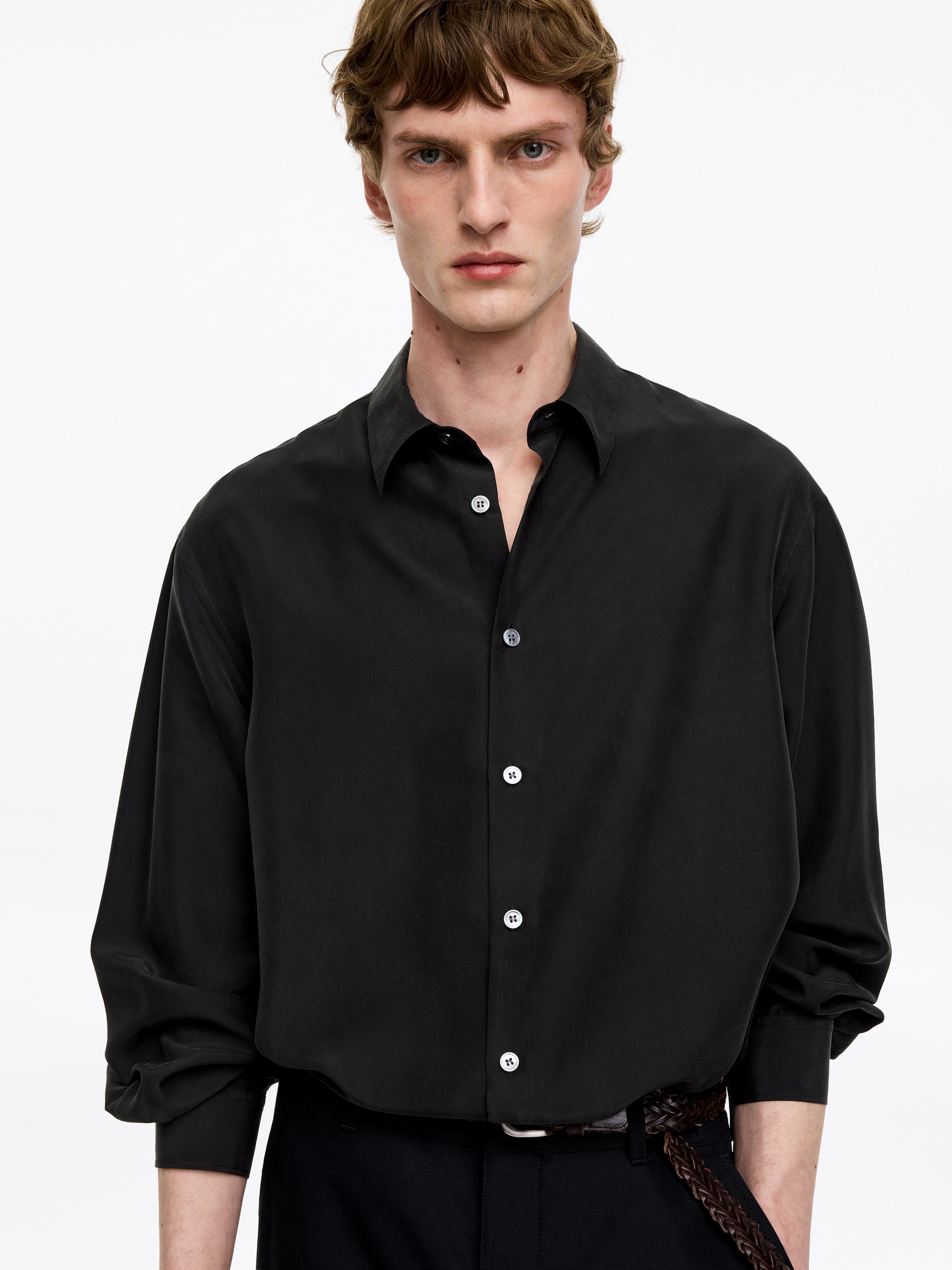 Relaxed Silk Shirt - Off Black - Relaxed fit - Men - StillMedia/Lookbook - 4