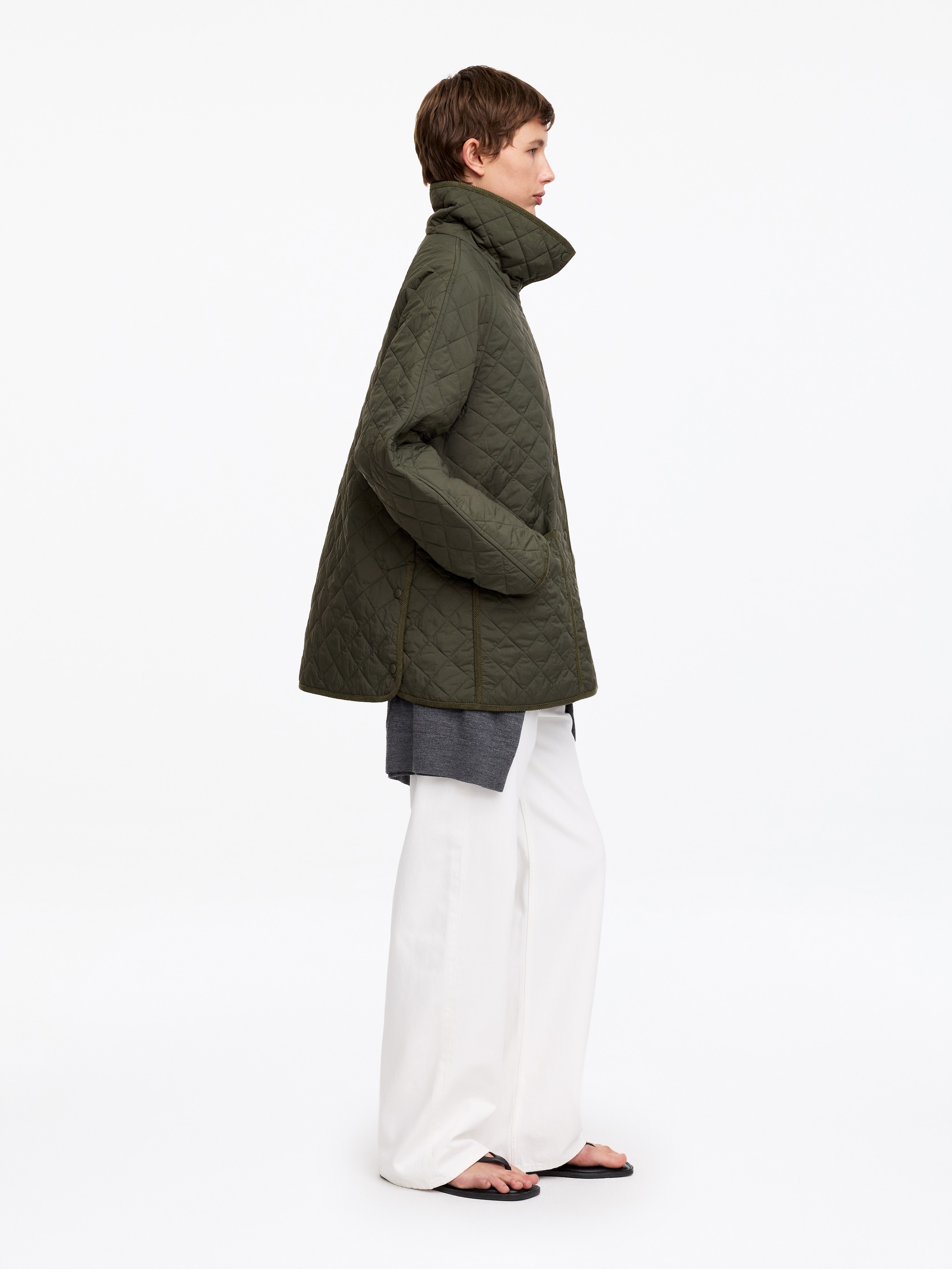 Lockere Steppjacke - Khaki - Oversize - Damen - StillMedia/Lookbook - 4
