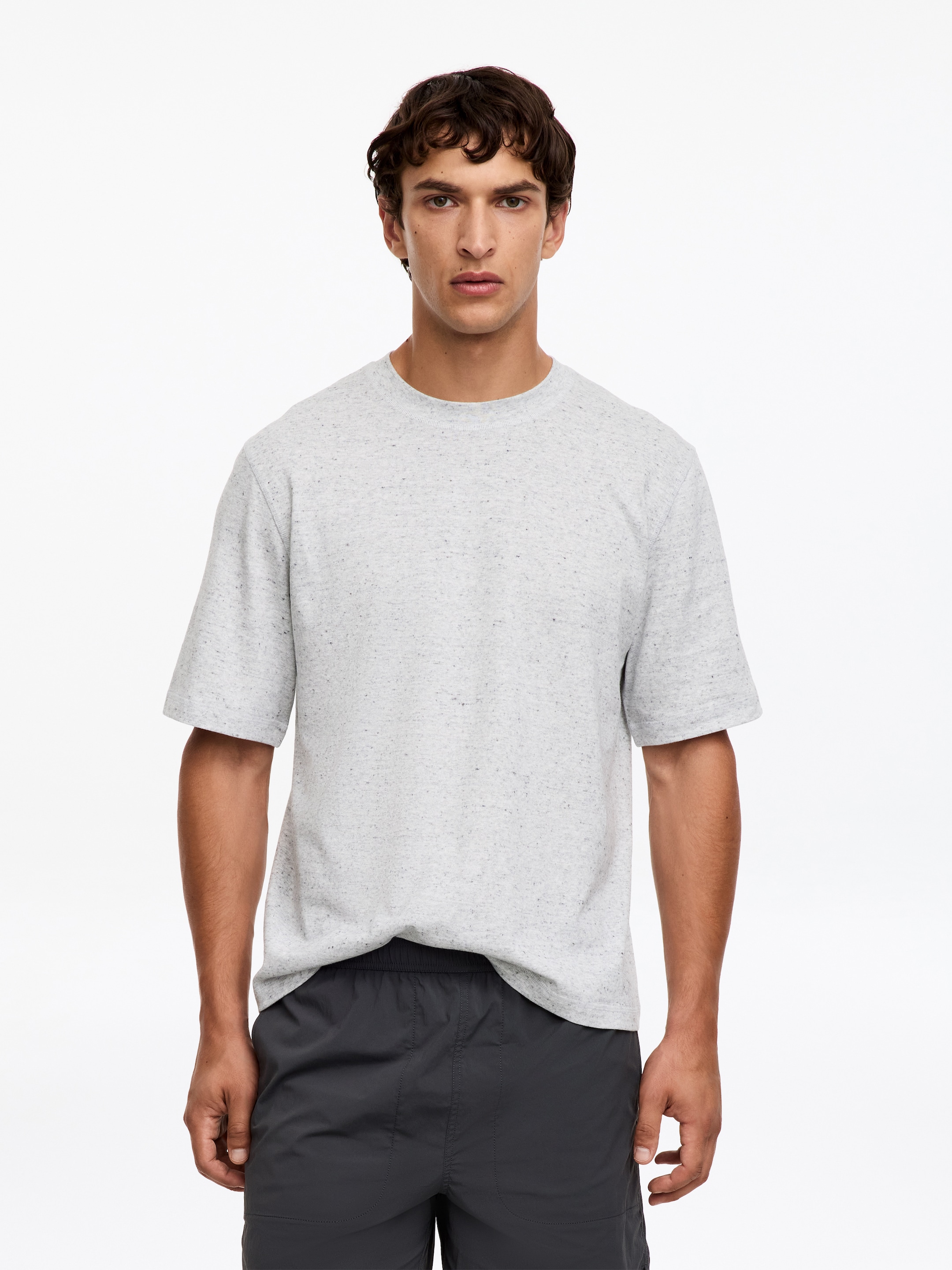 ARKET ACTIVE Soft T-Shirt - Grey Melange - Regular fit - men - StillMedia/Lookbook - 4