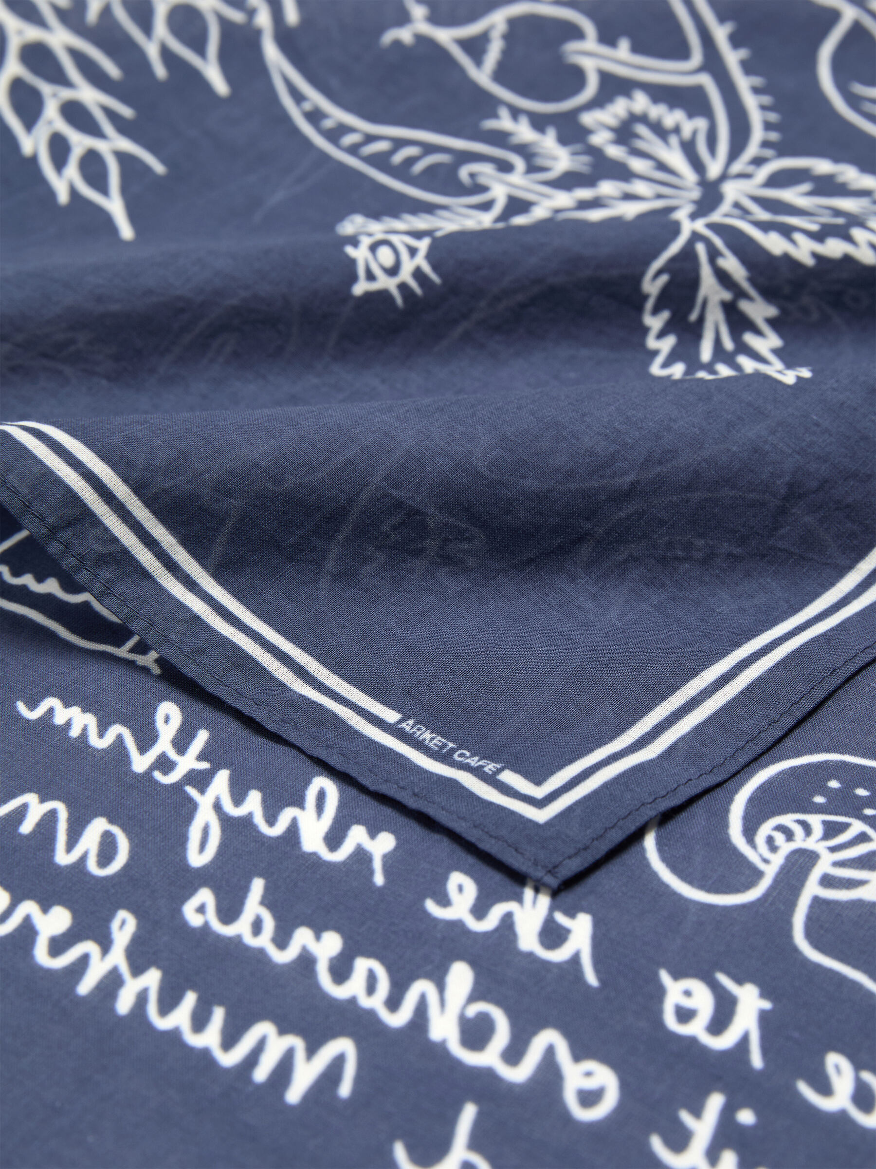 ARKET CAFÉ Printed Bandana - Dark Blue - Café - StillMedia/DescriptiveDetail - 2