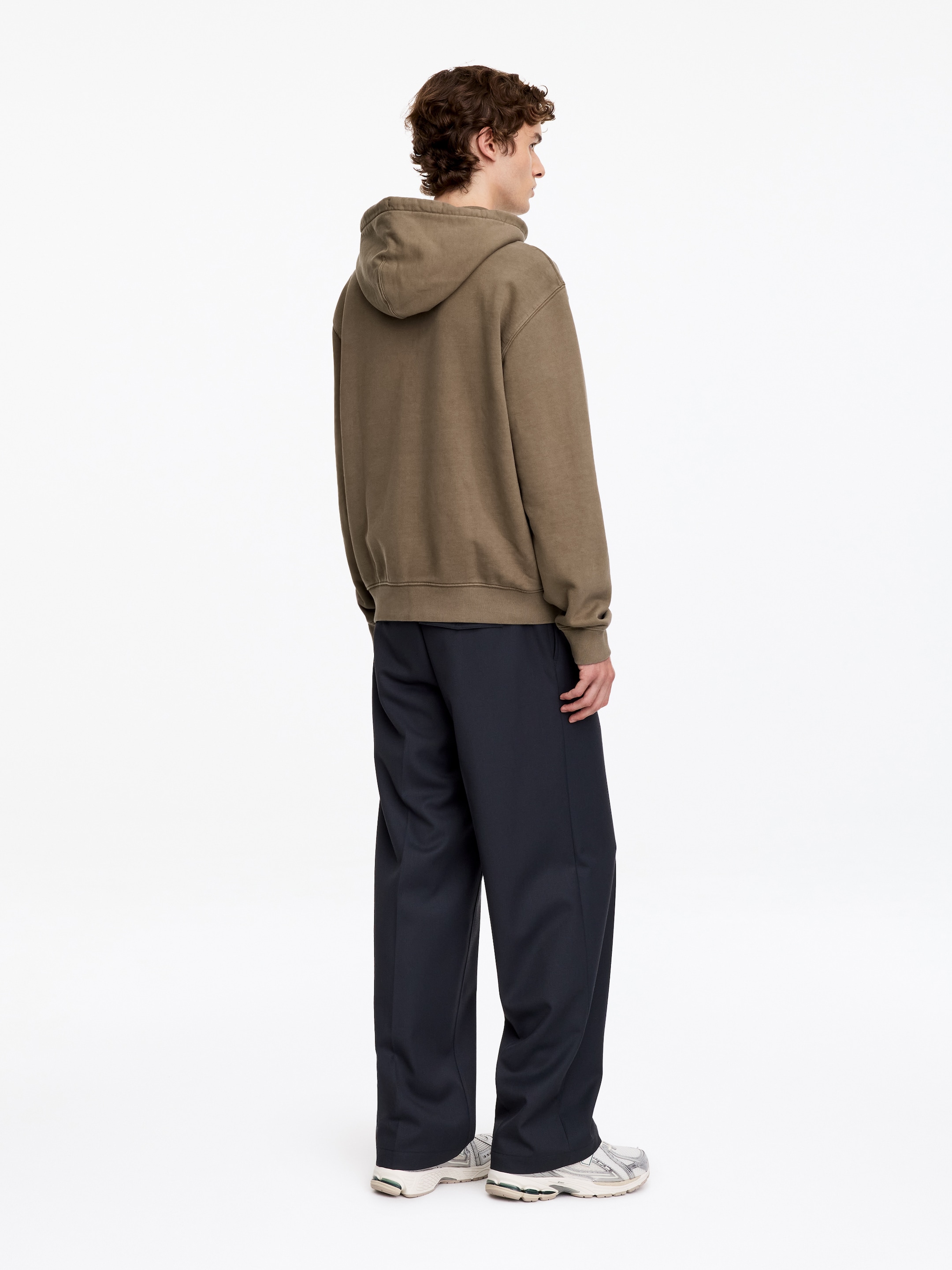 Relaxed Zip Hoodie - Mole - Relaxed fit - men - StillMedia/Lookbook - 4