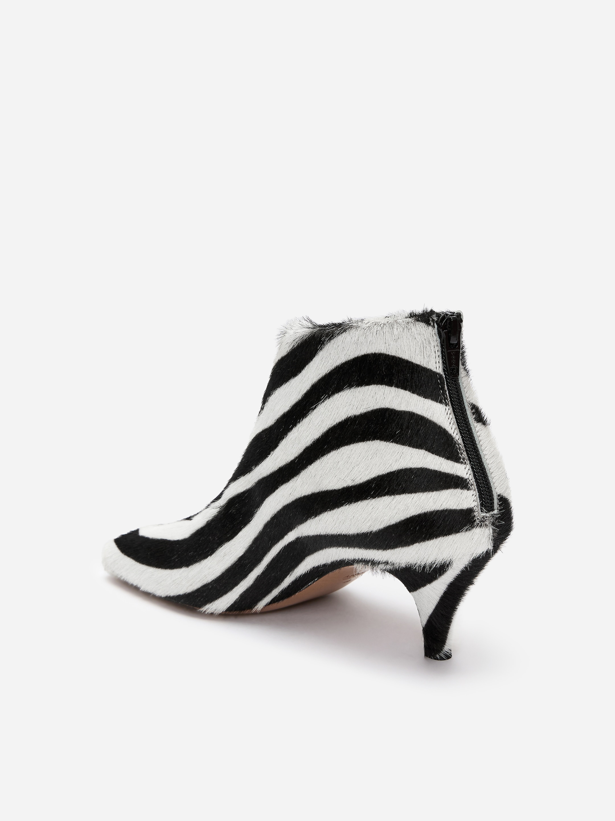 Zebra-Print Ankle Boots - White/Black/Faux Zebra - Women - StillMedia/DescriptiveStillLife - 4