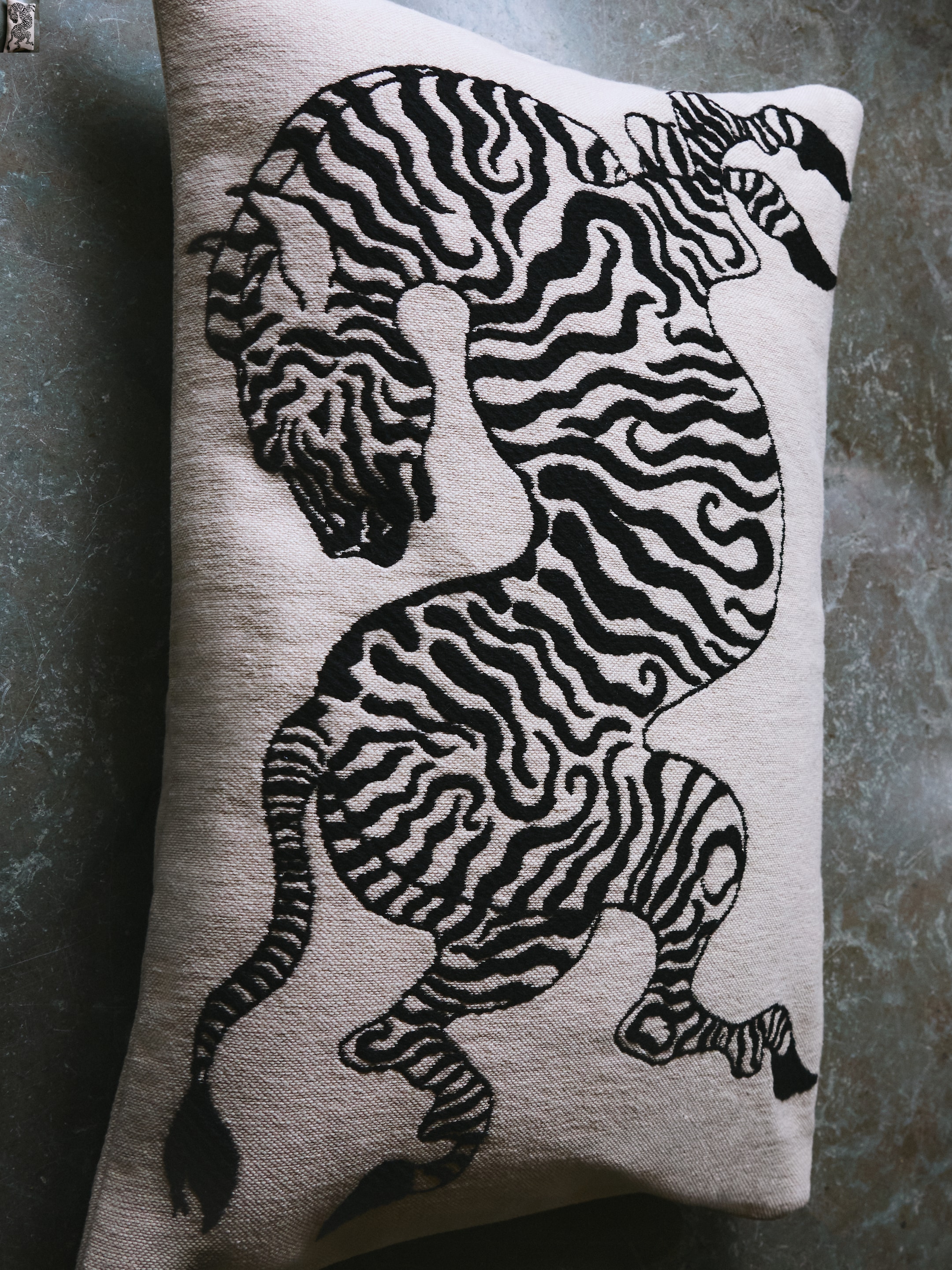 Wool Blend Cushion Cover 40x60 cm - Beige/Black - homeware - StillMedia/Environmental - 1