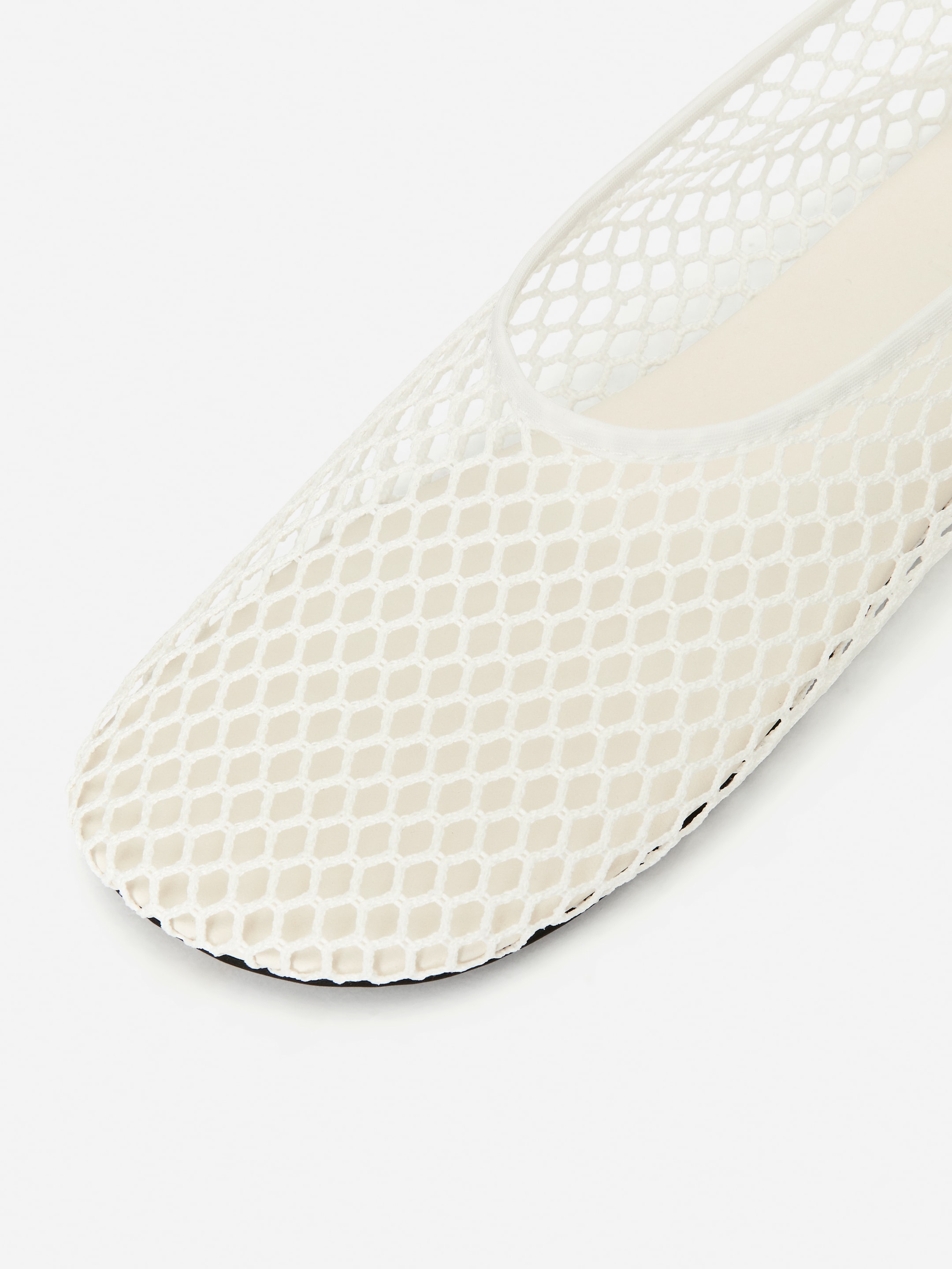 View larger image: Fishnet Ballet Flat - White - Ladies | H&M GB 7