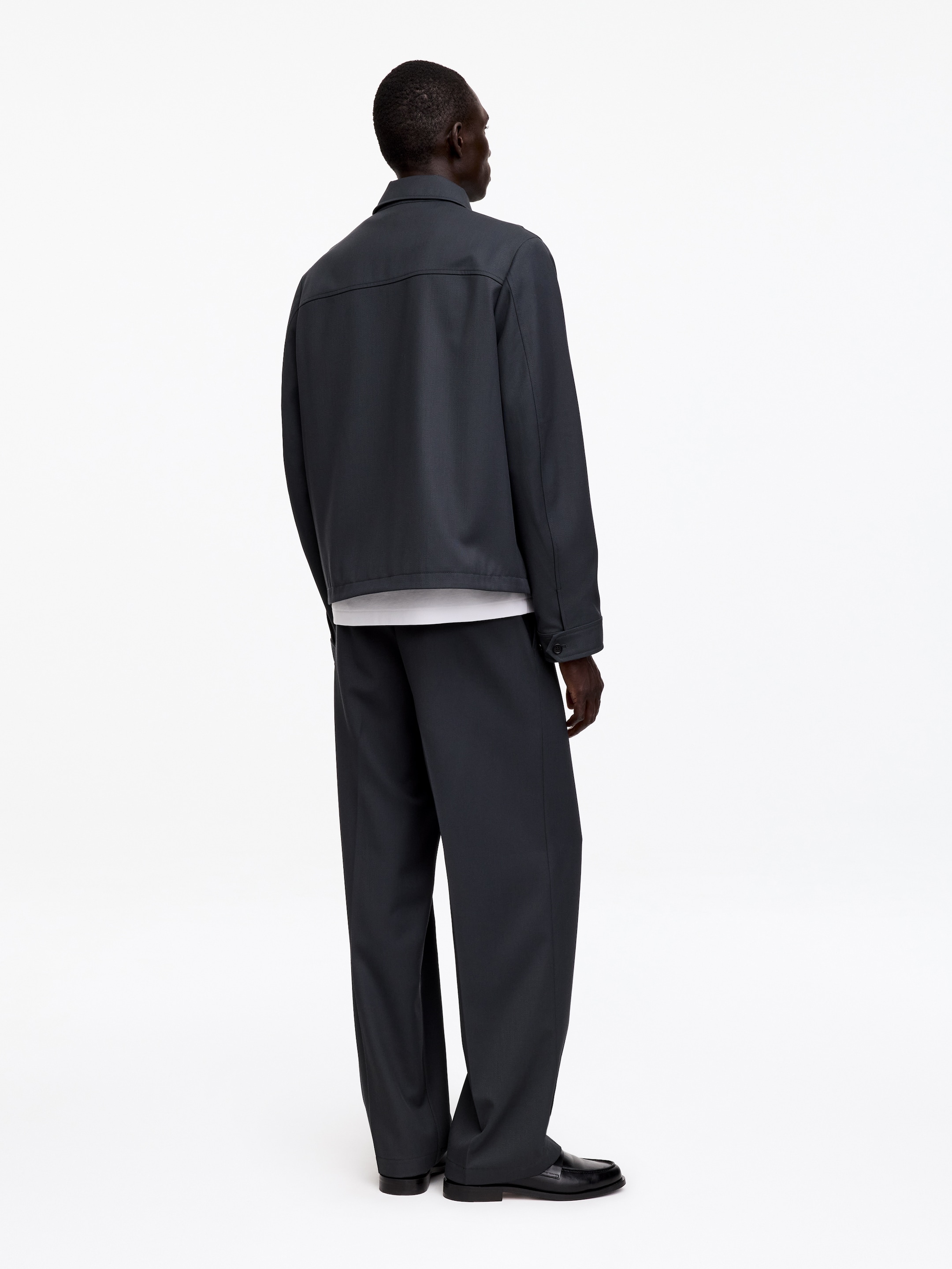Pantalones holgados en mezcla de lana - Azul oscuro - Corte relajado - Men - StillMedia/Lookbook - 2