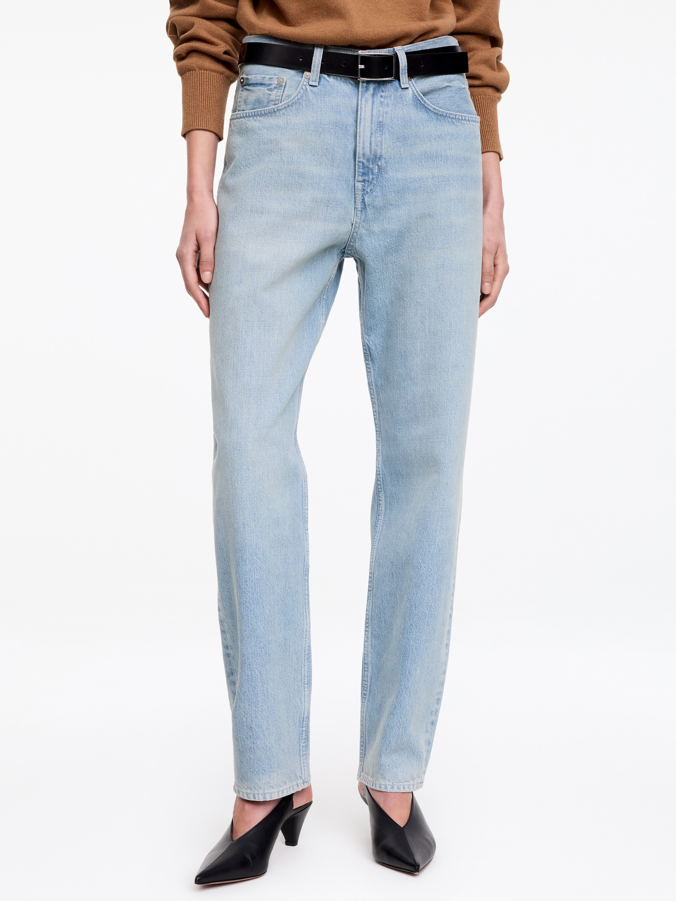 VIOLET Tapered Jeans - Hellblau - Regular Fit - Damen - StillMedia/Lookbook - 2