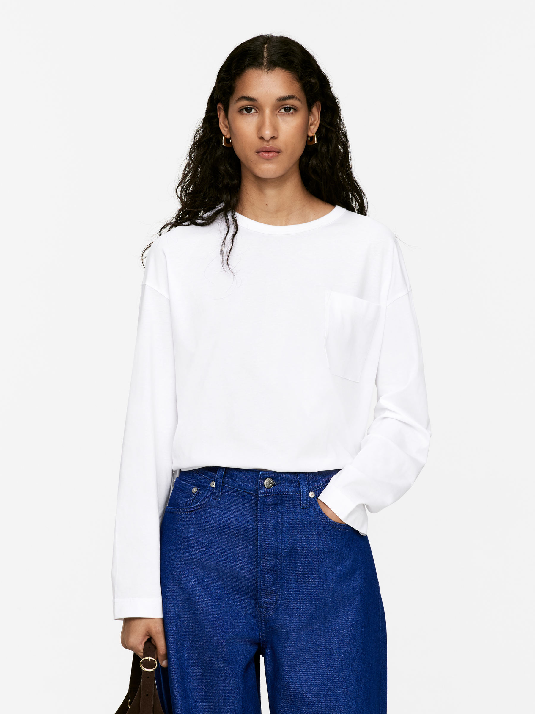 SHIRO Relaxed T-Shirt - White - Oversized - Women - StillMedia/Lookbook - 5