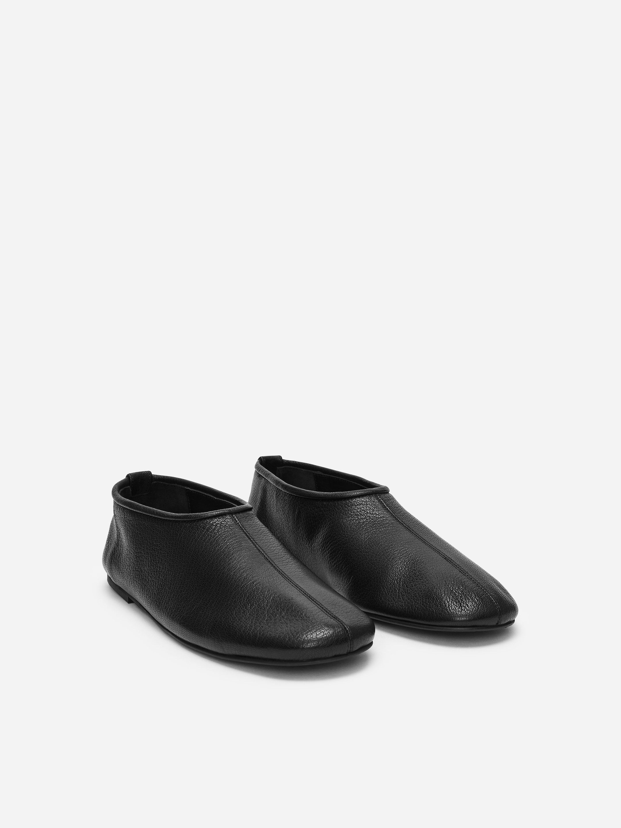 Leather Ballet Flats - Black - Women - StillMedia/DescriptiveStillLife - 1