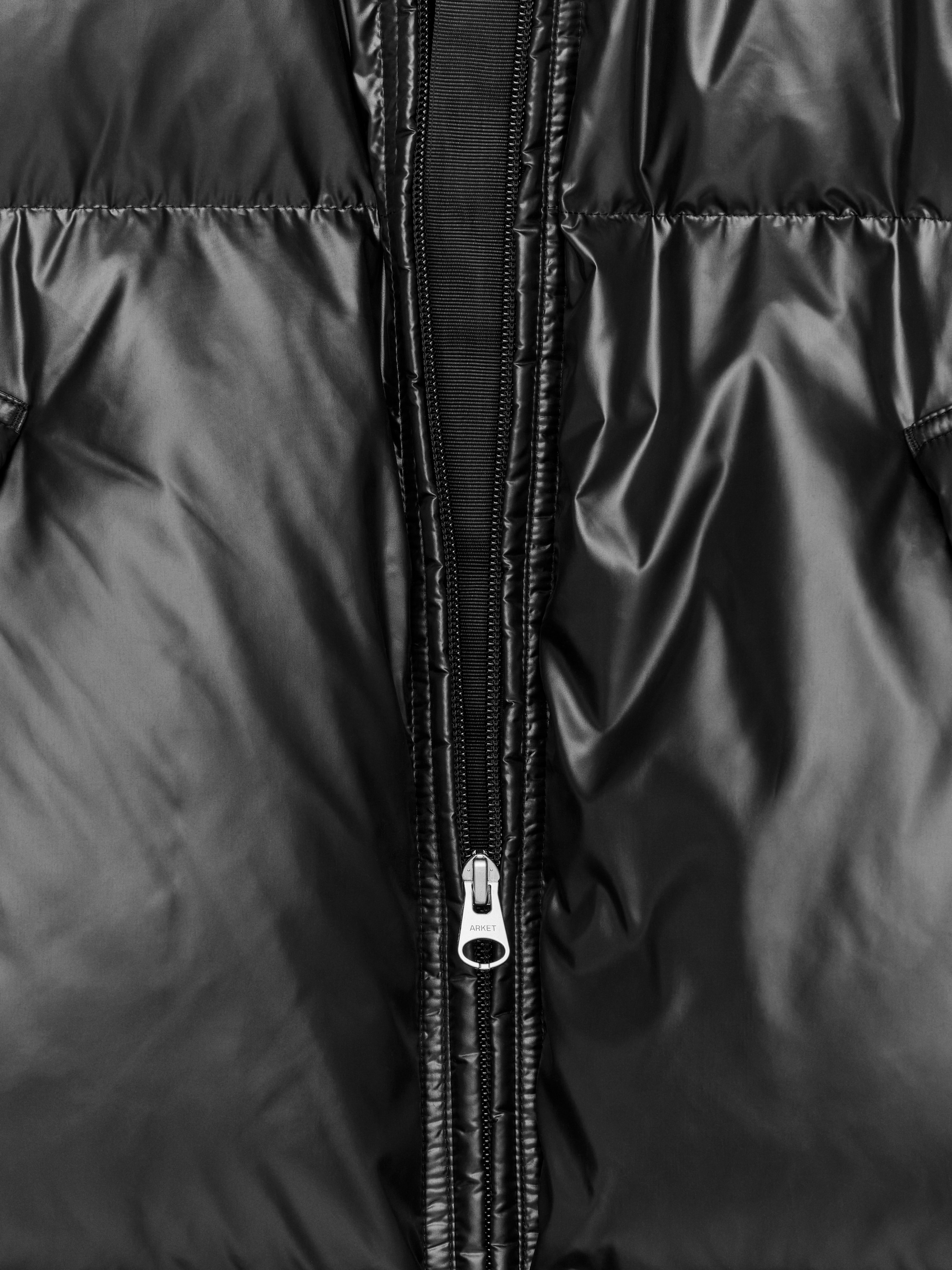 Upcycled Down Puffer Jacket - Black - Oversized - Women - StillMedia/DescriptiveDetail - 2