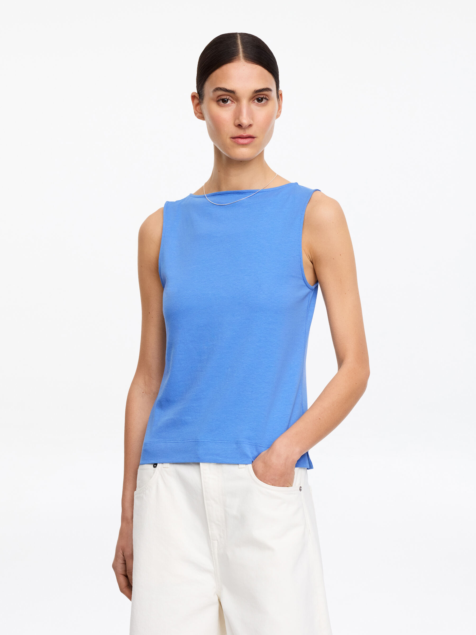 Top sin mangas de tipo deportivo con cuello barco-#5B71A4-18980