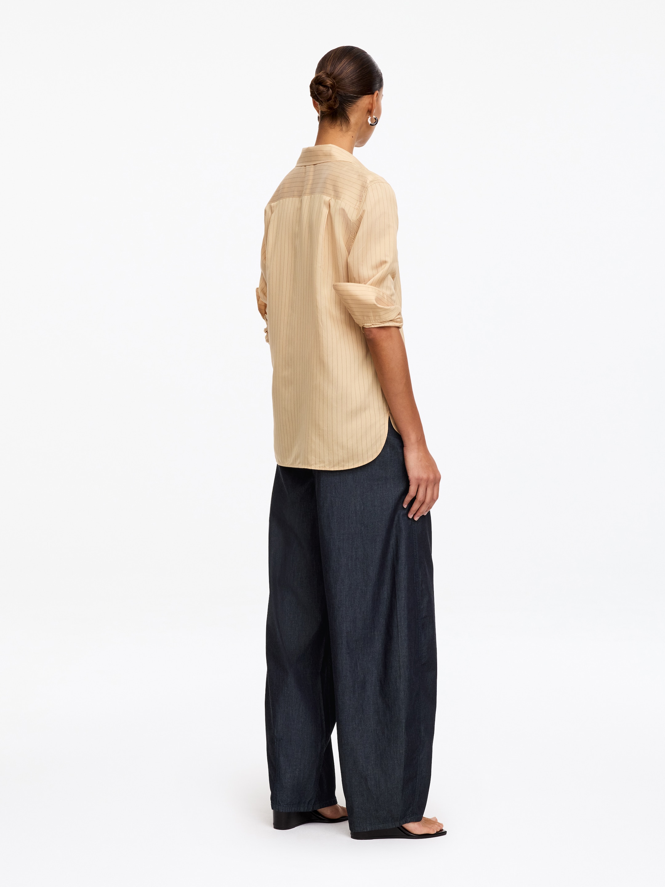 Jeans mit Barrel Legs - Dunkelblau - Regular Fit - Women - StillMedia/Lookbook - 2