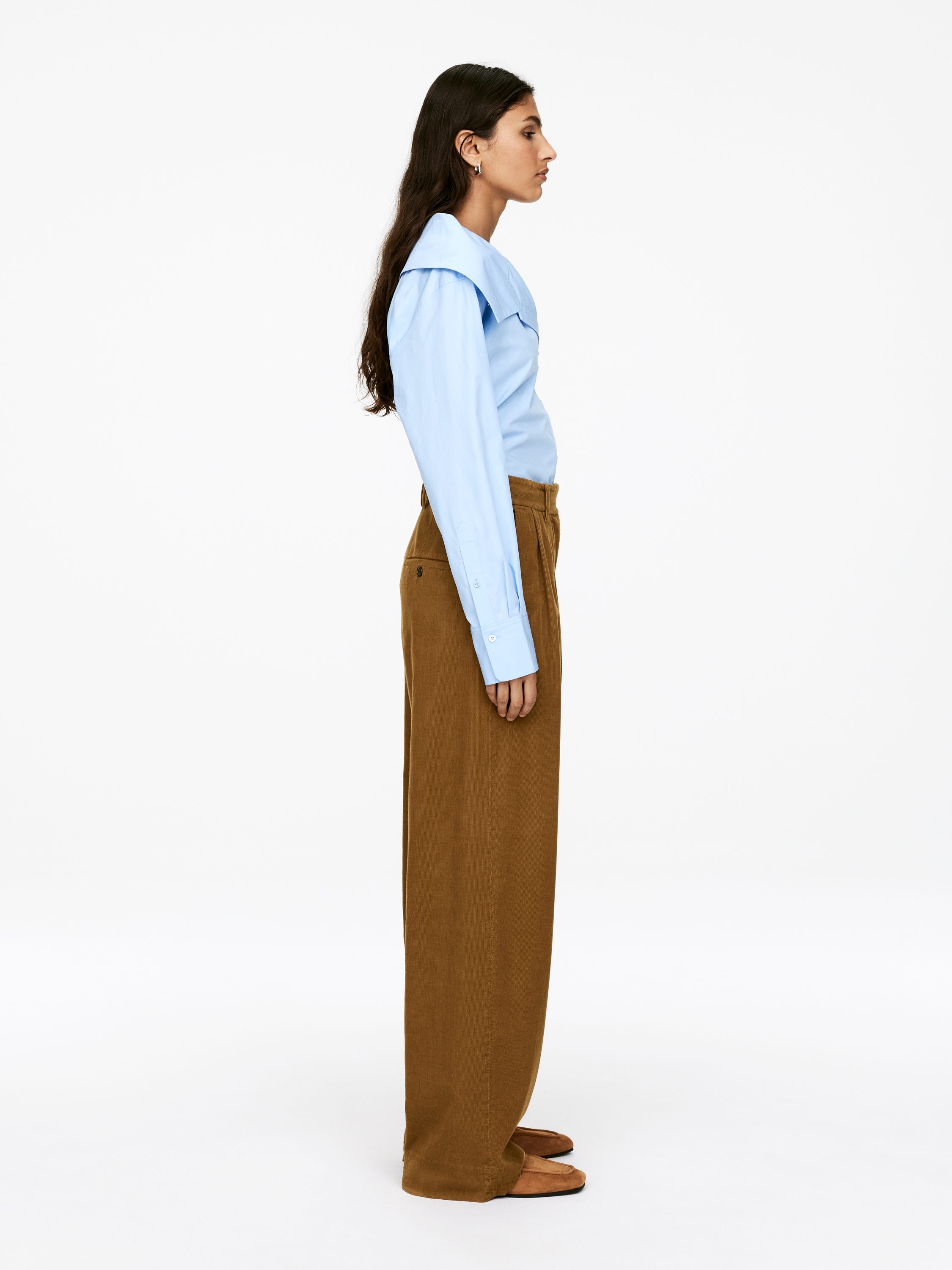 High-Waist Corduroy Trousers - Brown - Regular fit - Women - StillMedia/Lookbook - 4