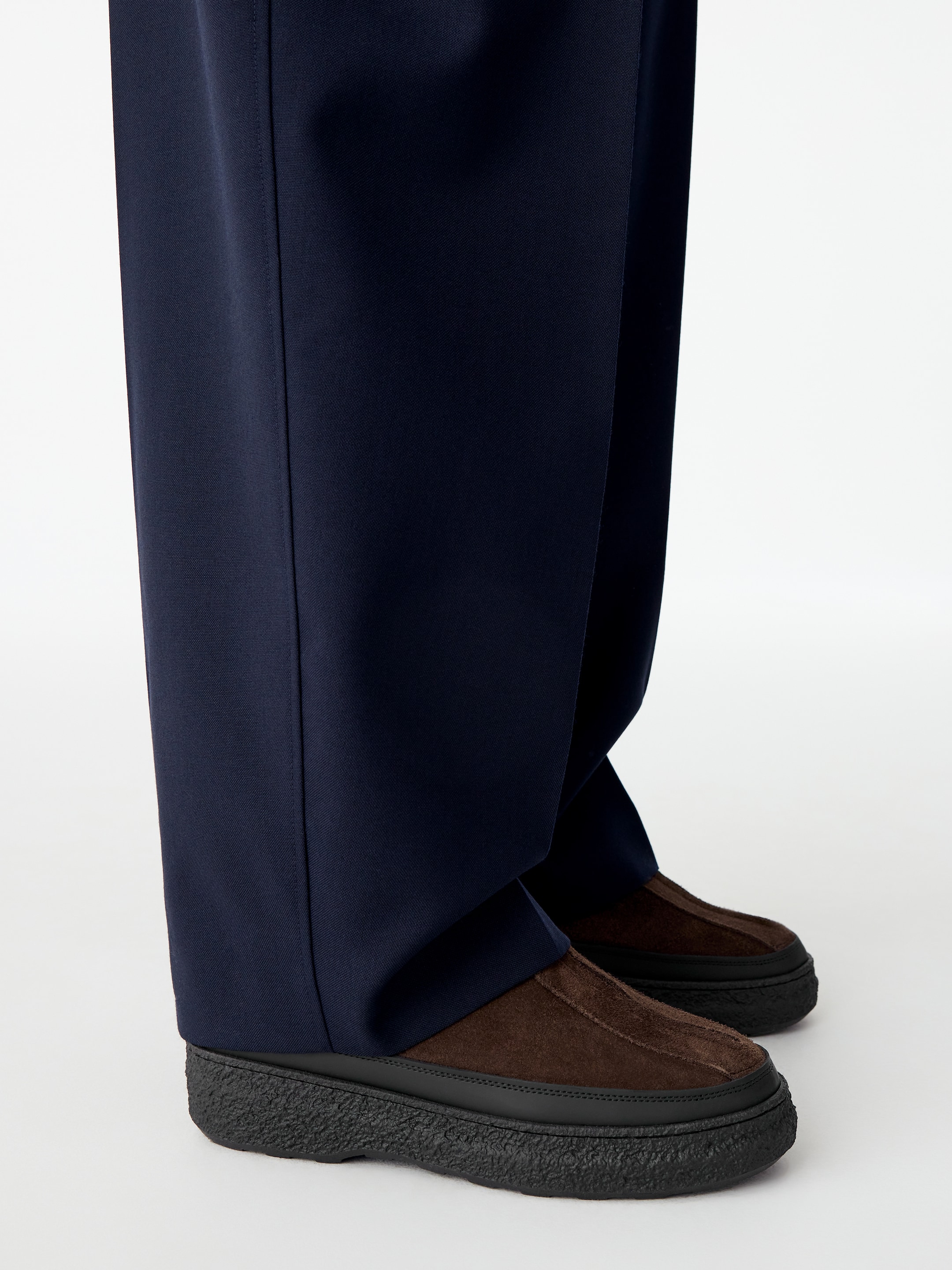 Chunky Suede Boots - Dark Brown - women - StillMedia/Lookbook - 11