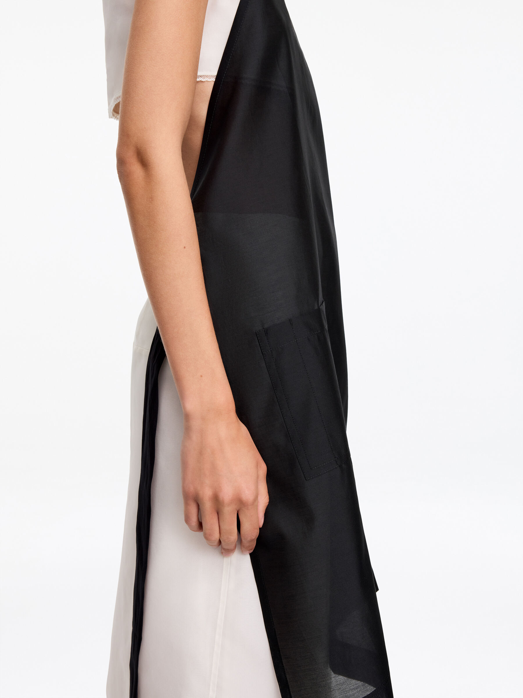 ARKET and Laila Gohar Monogram Apron - Dark Navy - Women - StillMedia/Lookbook - 5