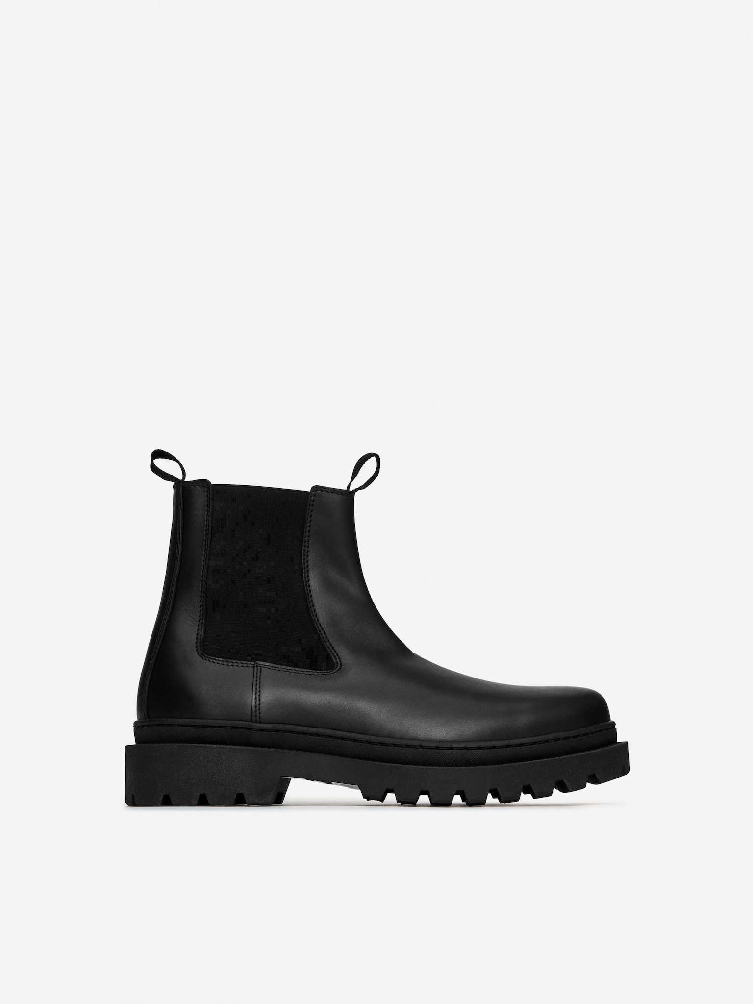 Mudguard Leather Chelsea Boots - Black