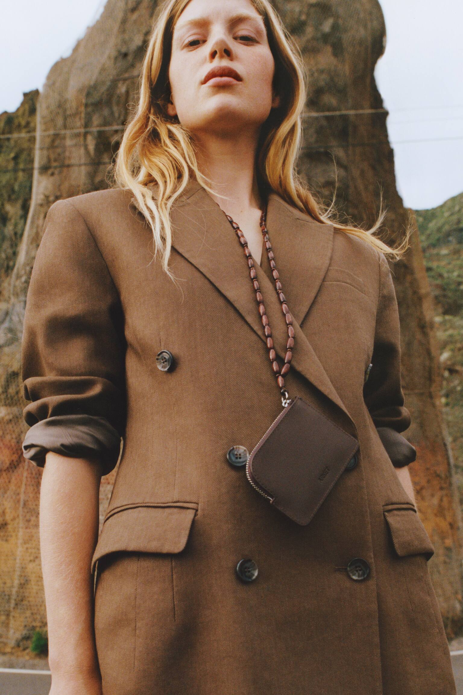 Sacou cu două rânduri de nasturi - Bej închis - 3