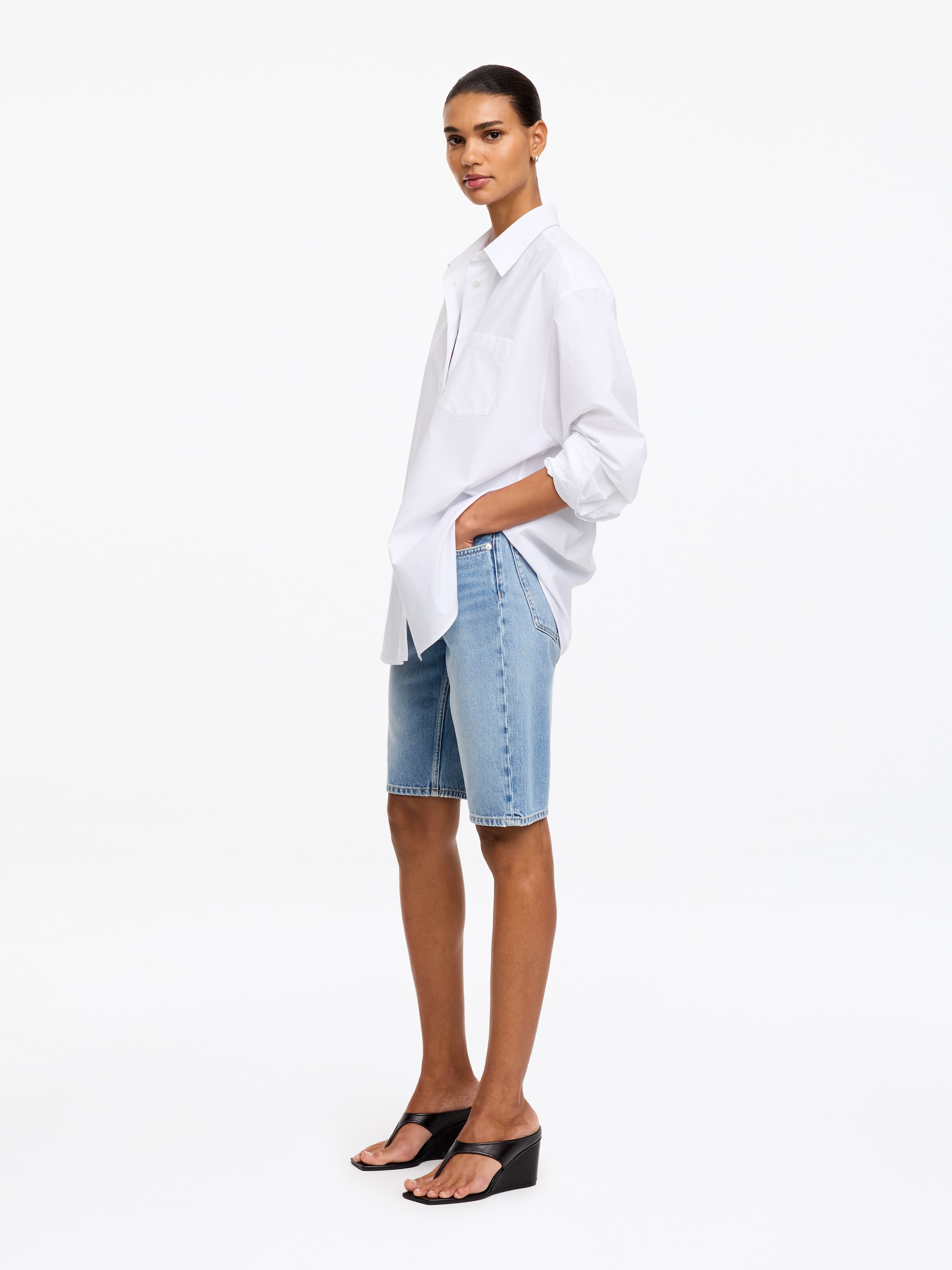 Narrow Denim Shorts - Blue - Slim fit - Women - StillMedia/Lookbook - 2