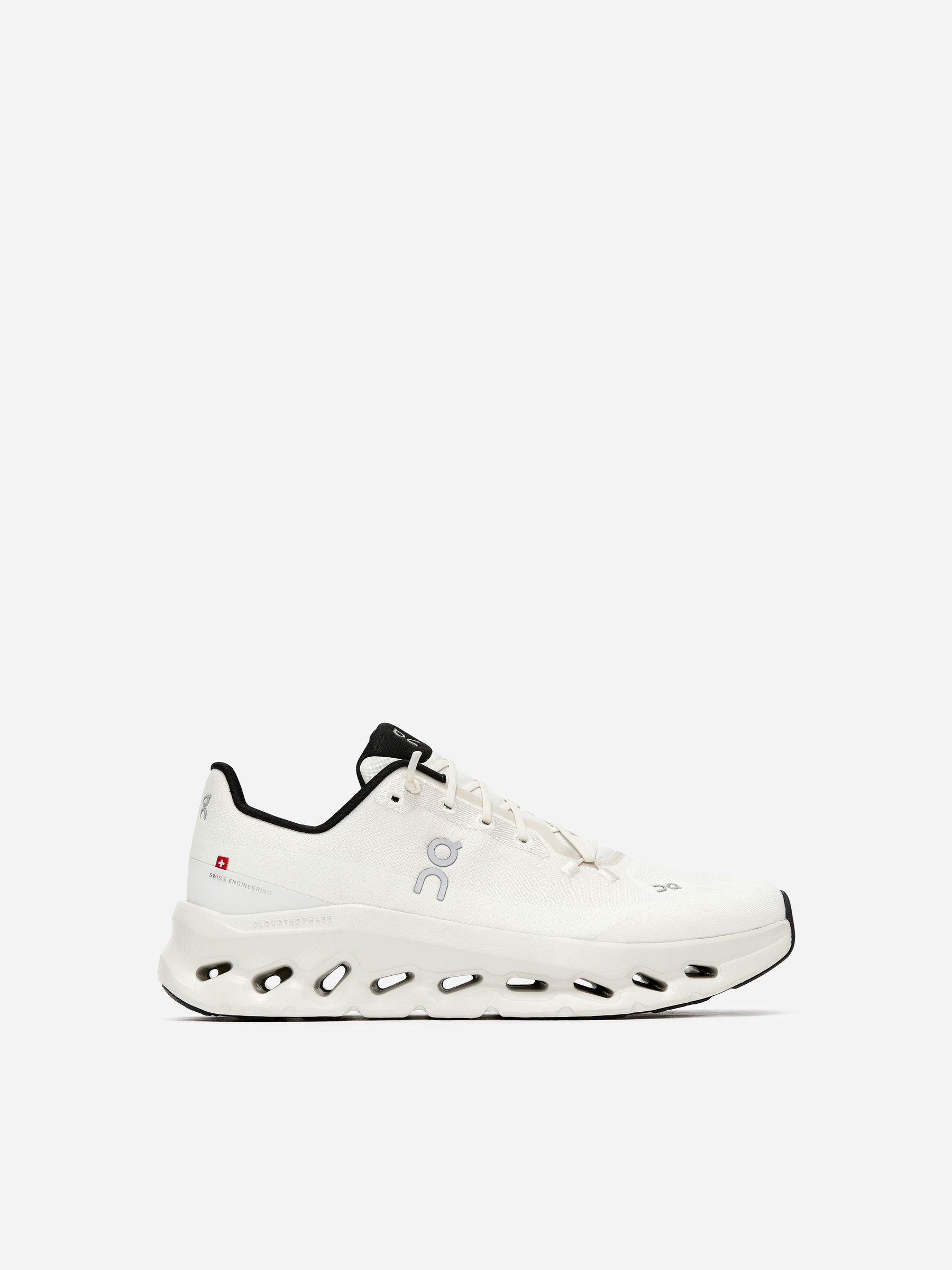 On Cloudtilt - White - Men - StillMedia/DescriptiveStillLife - 6