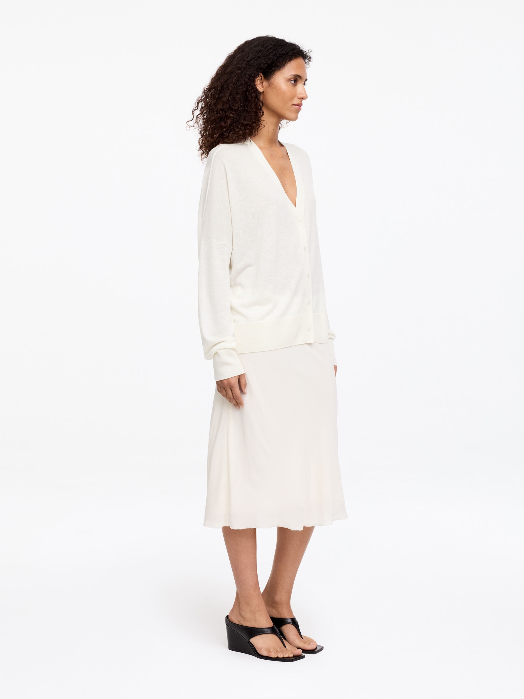 Wool-Lyocell Cardigan - Off White - Loose fit - Women - StillMedia/Lookbook - 4