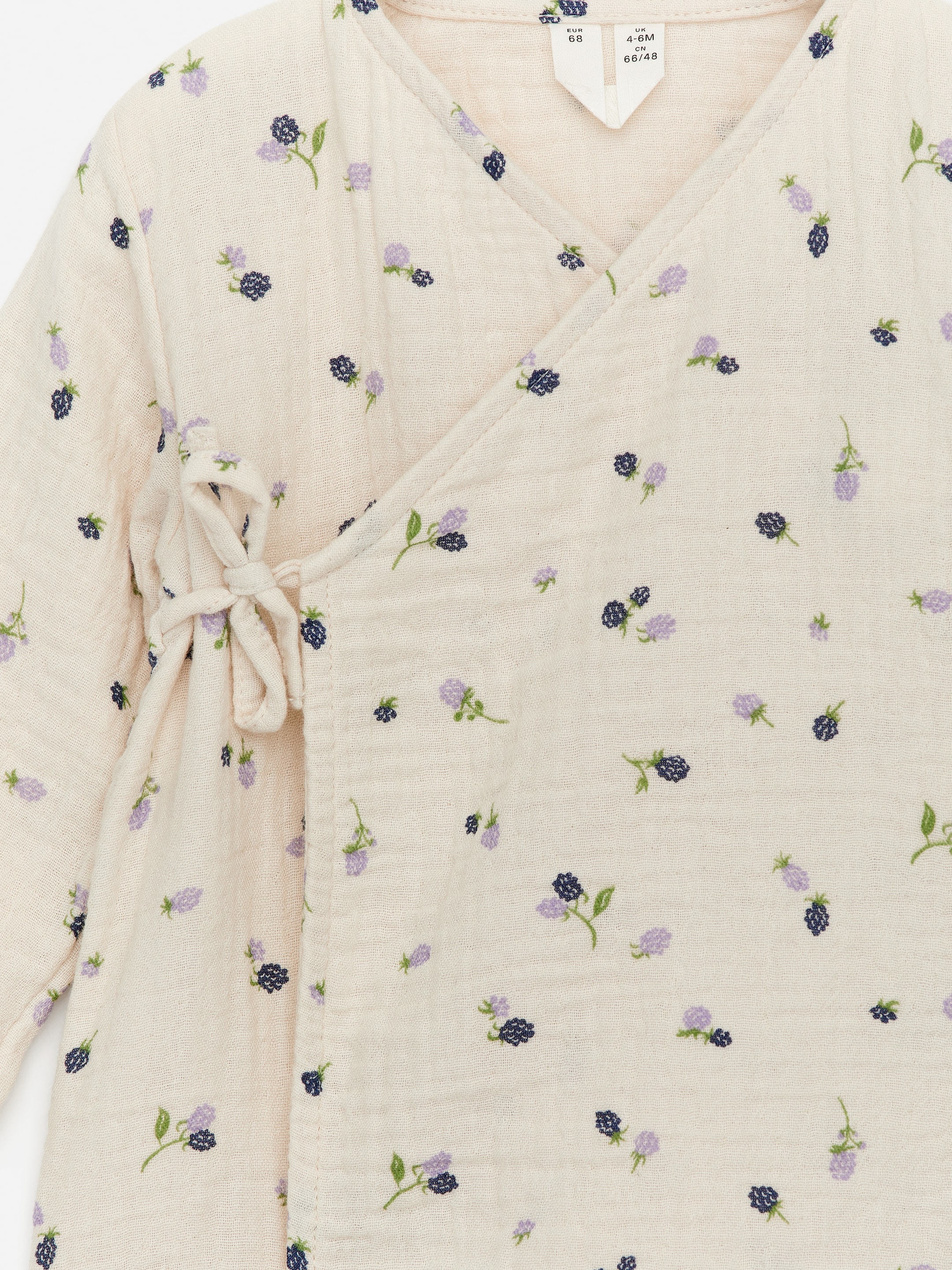 Topp i muslin med omlott - Off-white/björnbär - Regular fit - Children - StillMedia/DescriptiveDetail - 1
