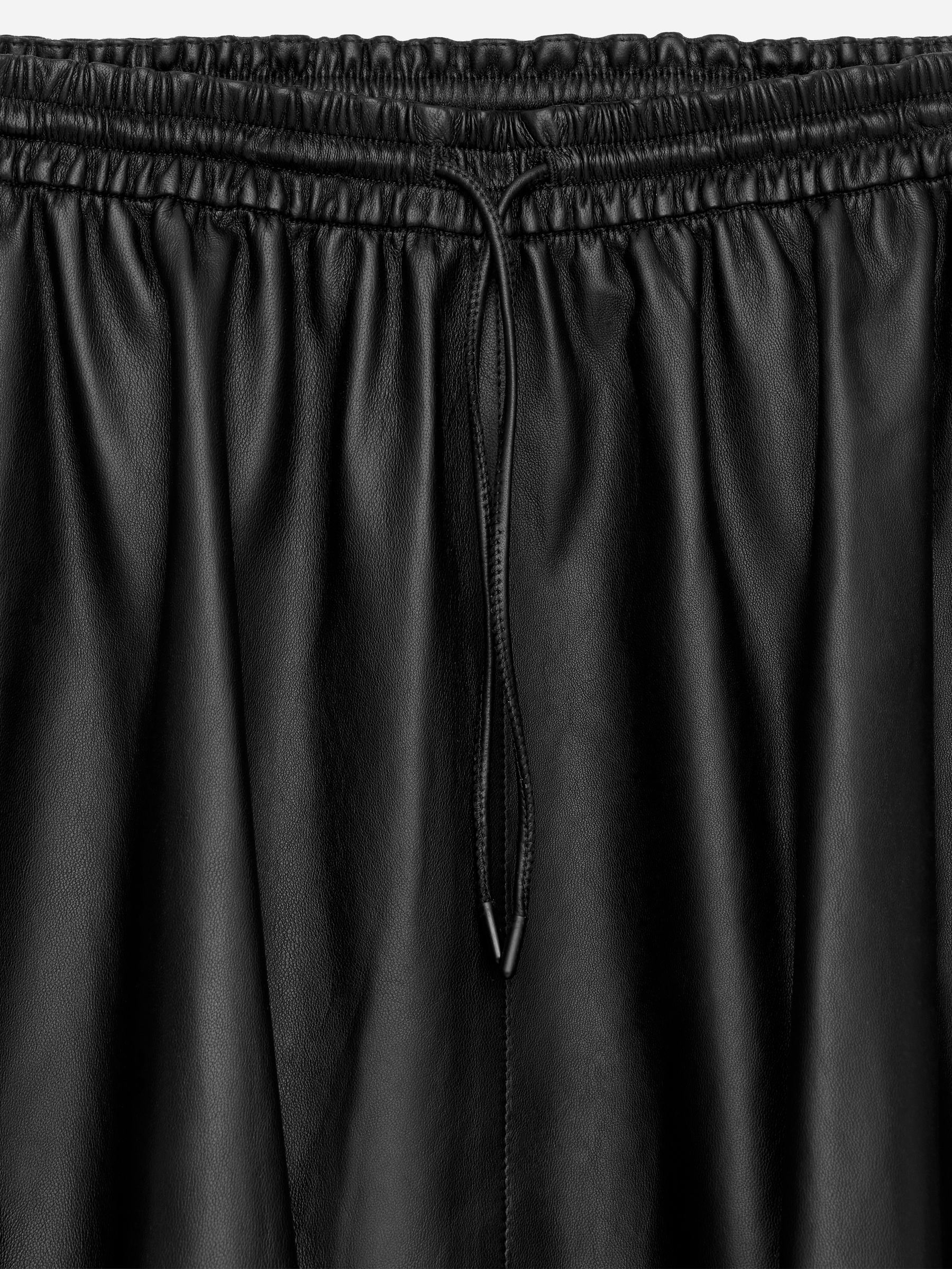 Barrel Leather Skirt - Black - Regular fit - Women - StillMedia/DescriptiveDetail - 1