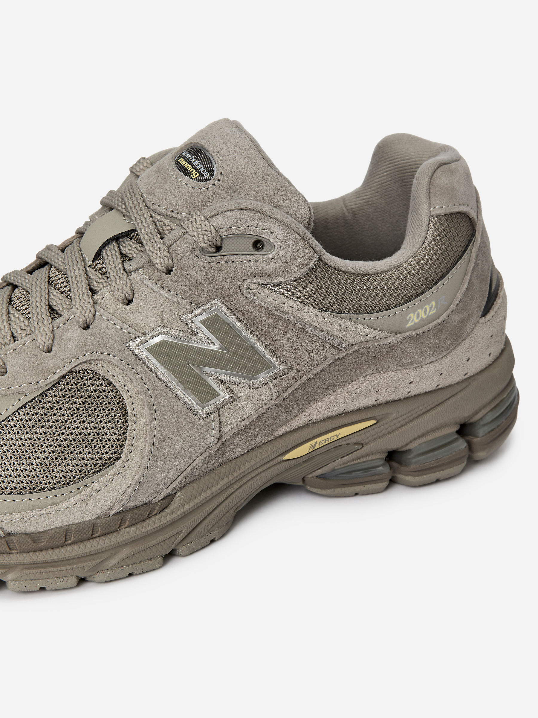 New Balance 2002R Trainers - Beige - Men - StillMedia/DescriptiveDetail - 6