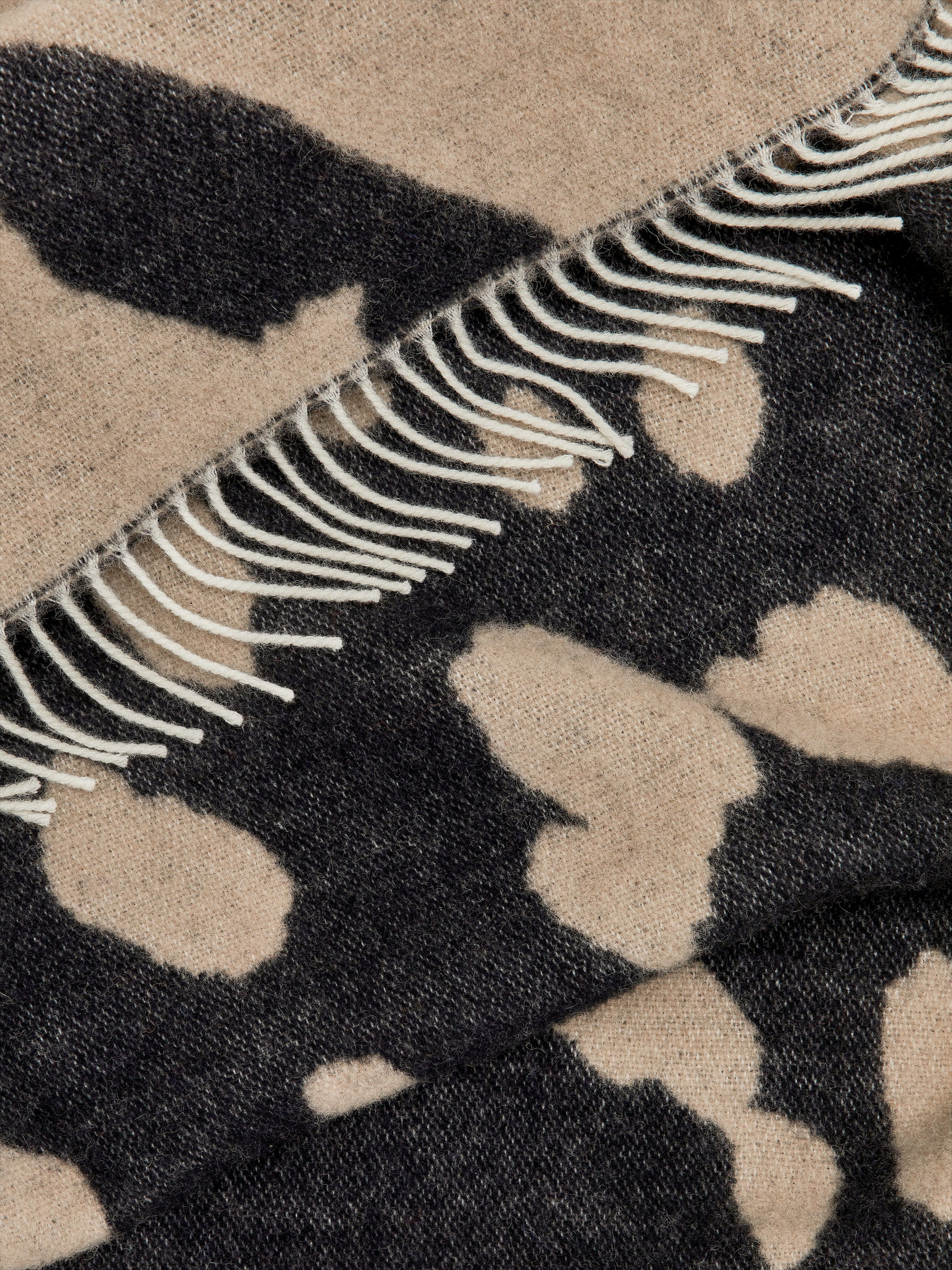 Wolldecke von Klippan - Schwarz/Beige - homeware - StillMedia/DescriptiveDetail - 1