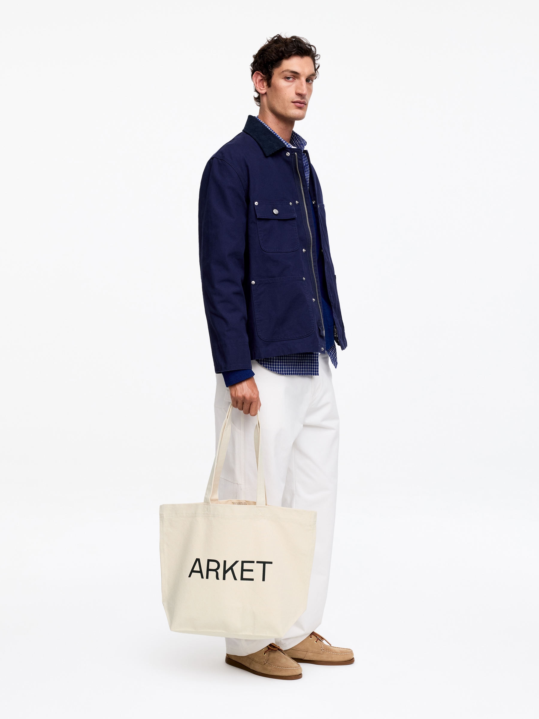 Sac fourre-tout en toile ARKET - Blanc cassé/Noir - Homme - StillMedia/Lookbook - 10