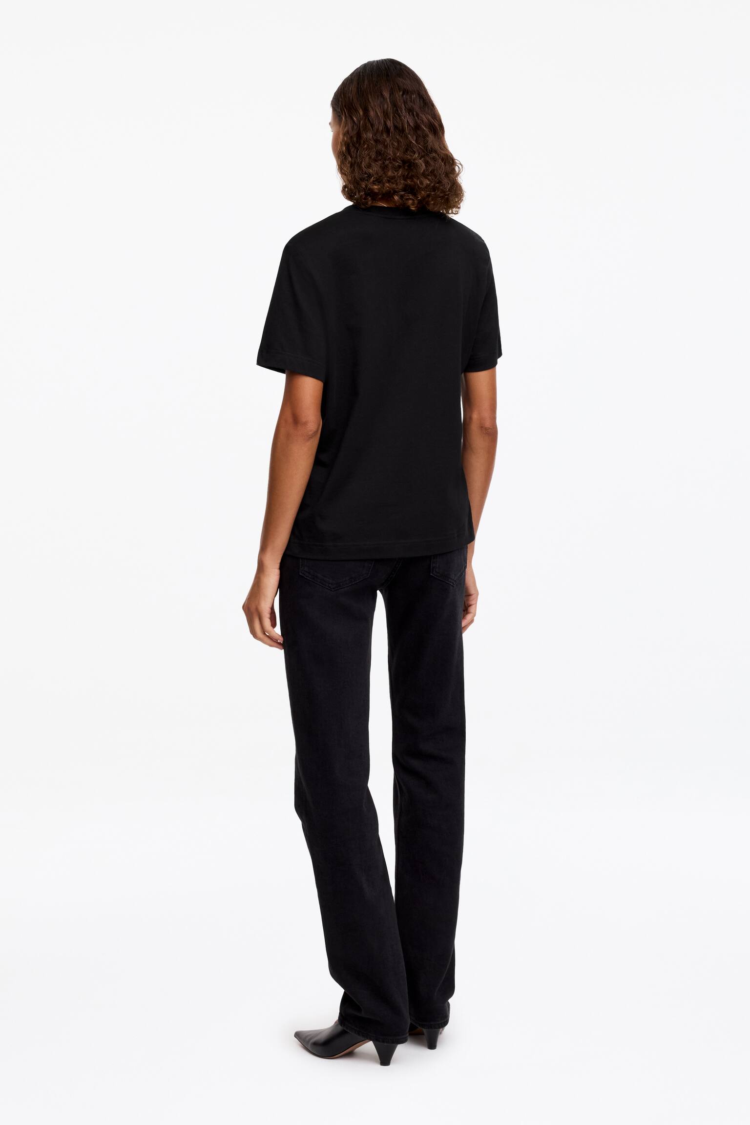 Signature t-shirt - Svart/Vit/Rosa/Brun/Grå/Melange/Ljusrosa/Vit/mörkblå/Vit/svart/Vinröd/vit/Mörkblå/Röd/Rosa/lila/Blå/vit/Röd/vit - 1