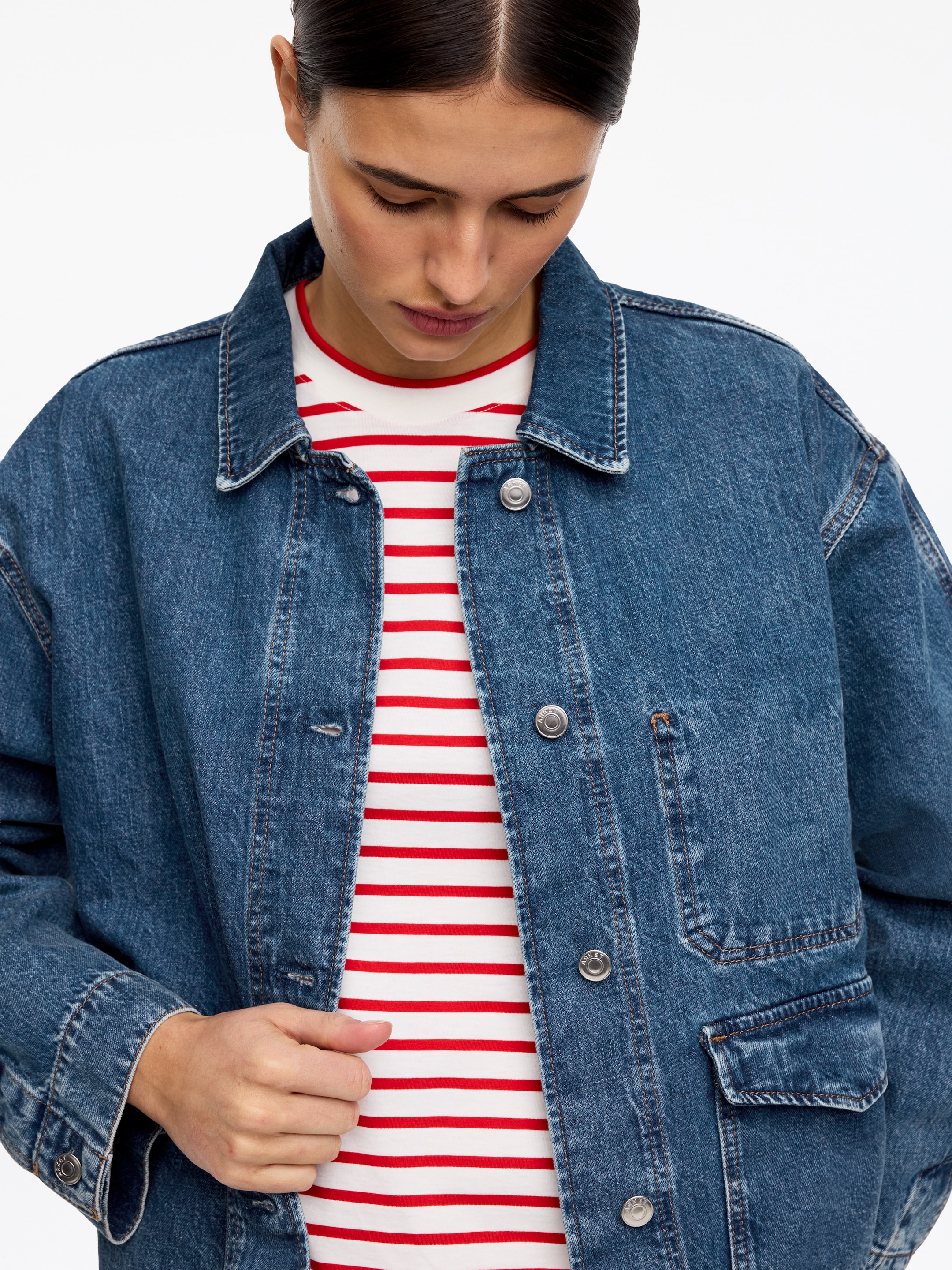 Boxy Denim Overshirt - Blue - Regular fit - Women - StillMedia/Lookbook - 2